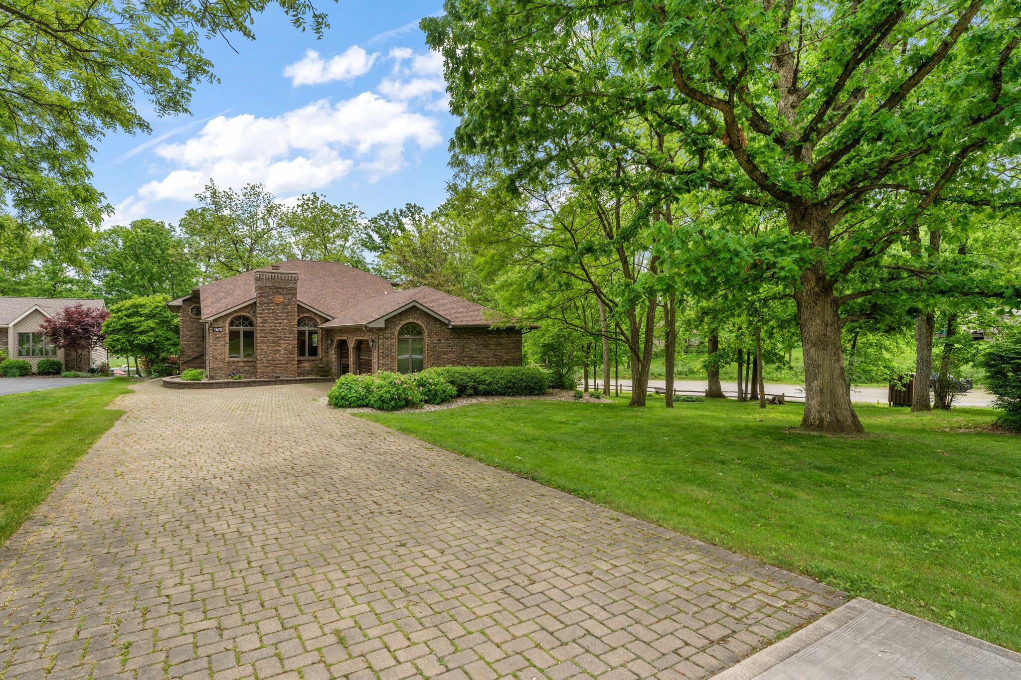 1673 Sunnyslope Drive