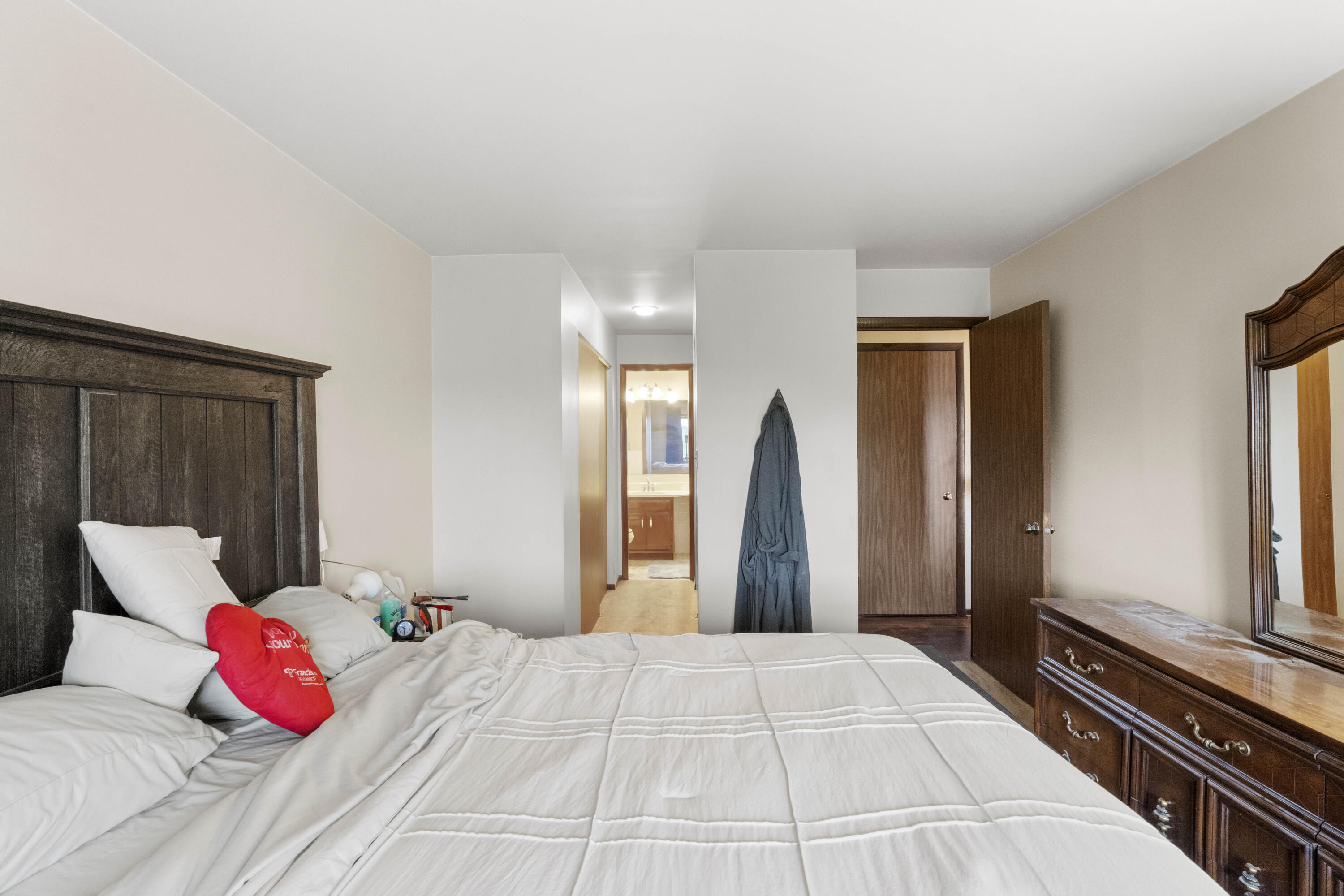 321 Deerpath Drive Unit: 308