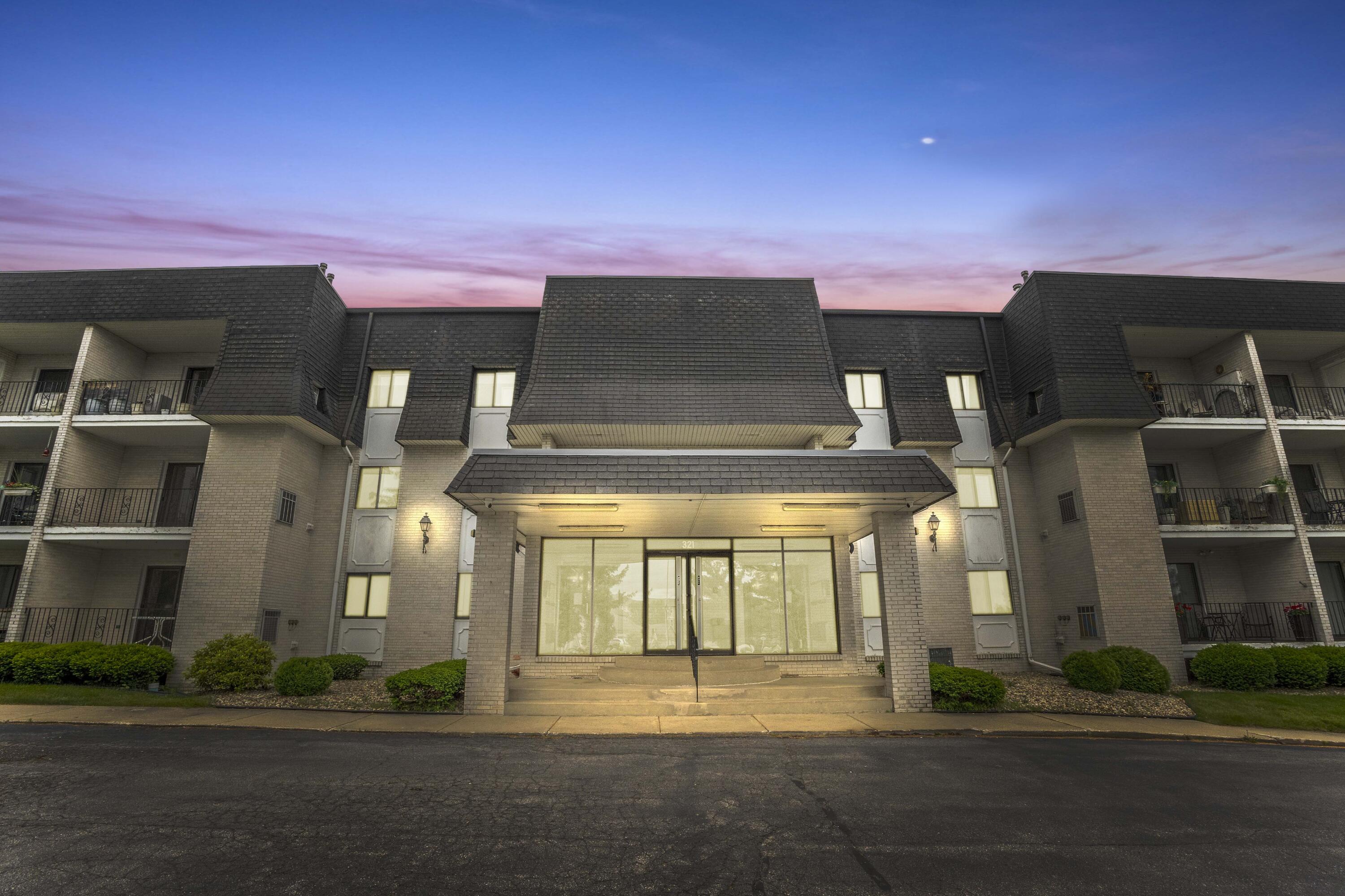 321 Deerpath Drive Unit: 308
