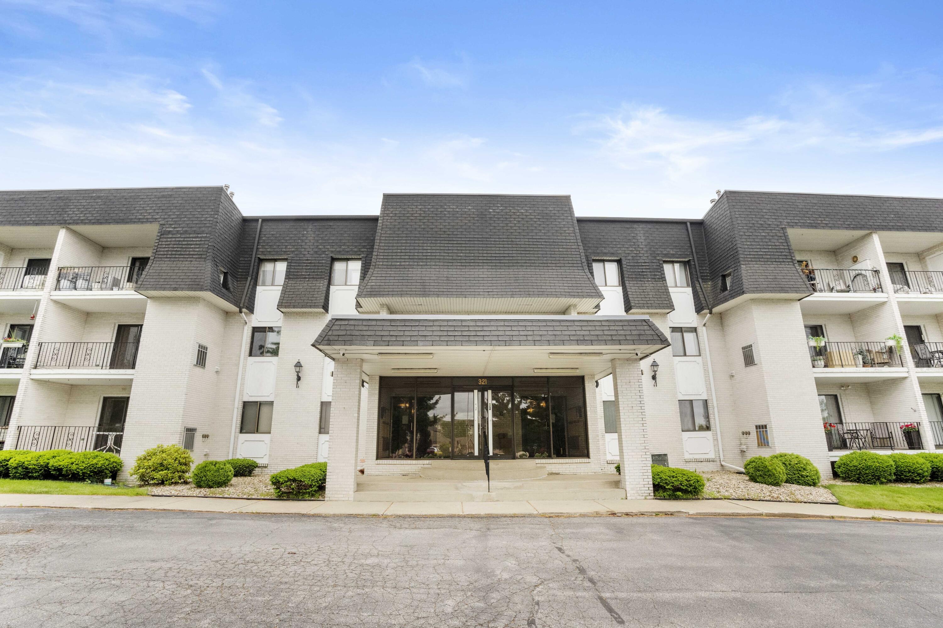 321 Deerpath Drive Unit: 308