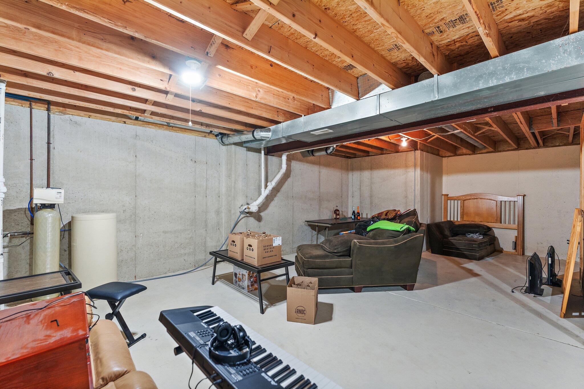 13819 Golden Grove Avenue