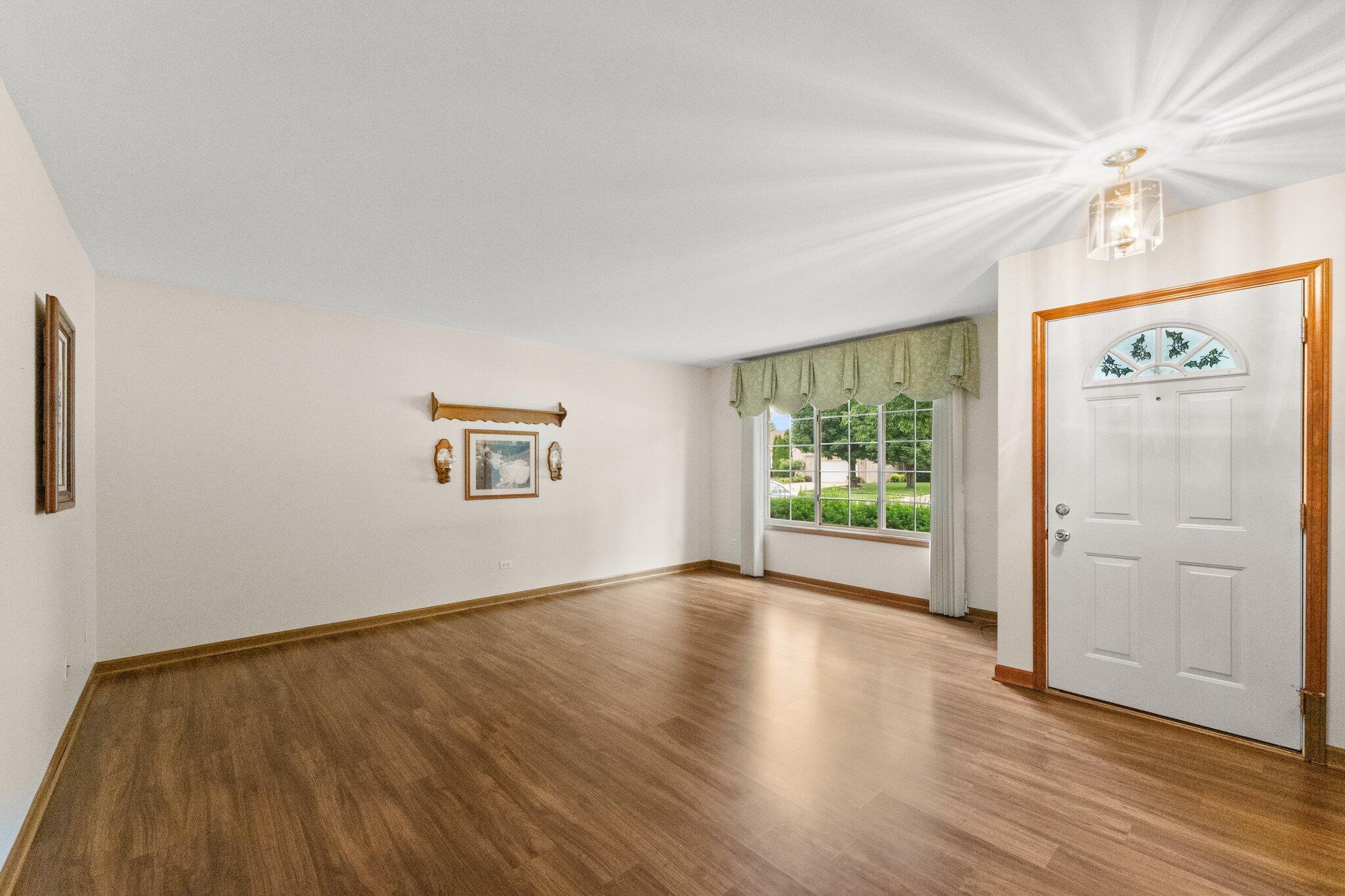 851 Blue Jay Way
