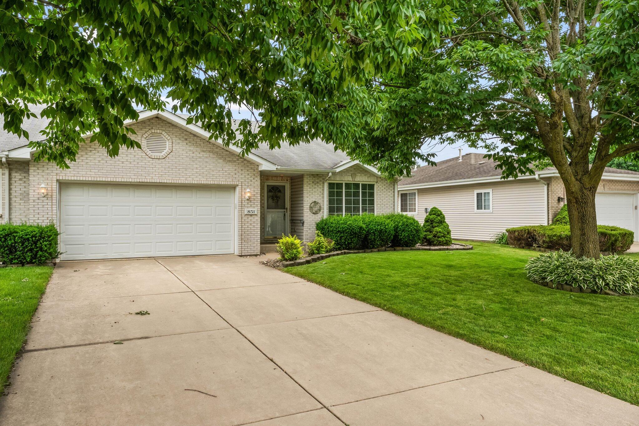 851 Blue Jay Way
