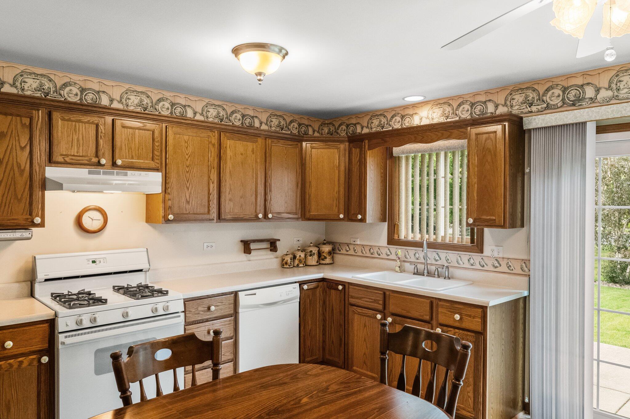 851 Blue Jay Way