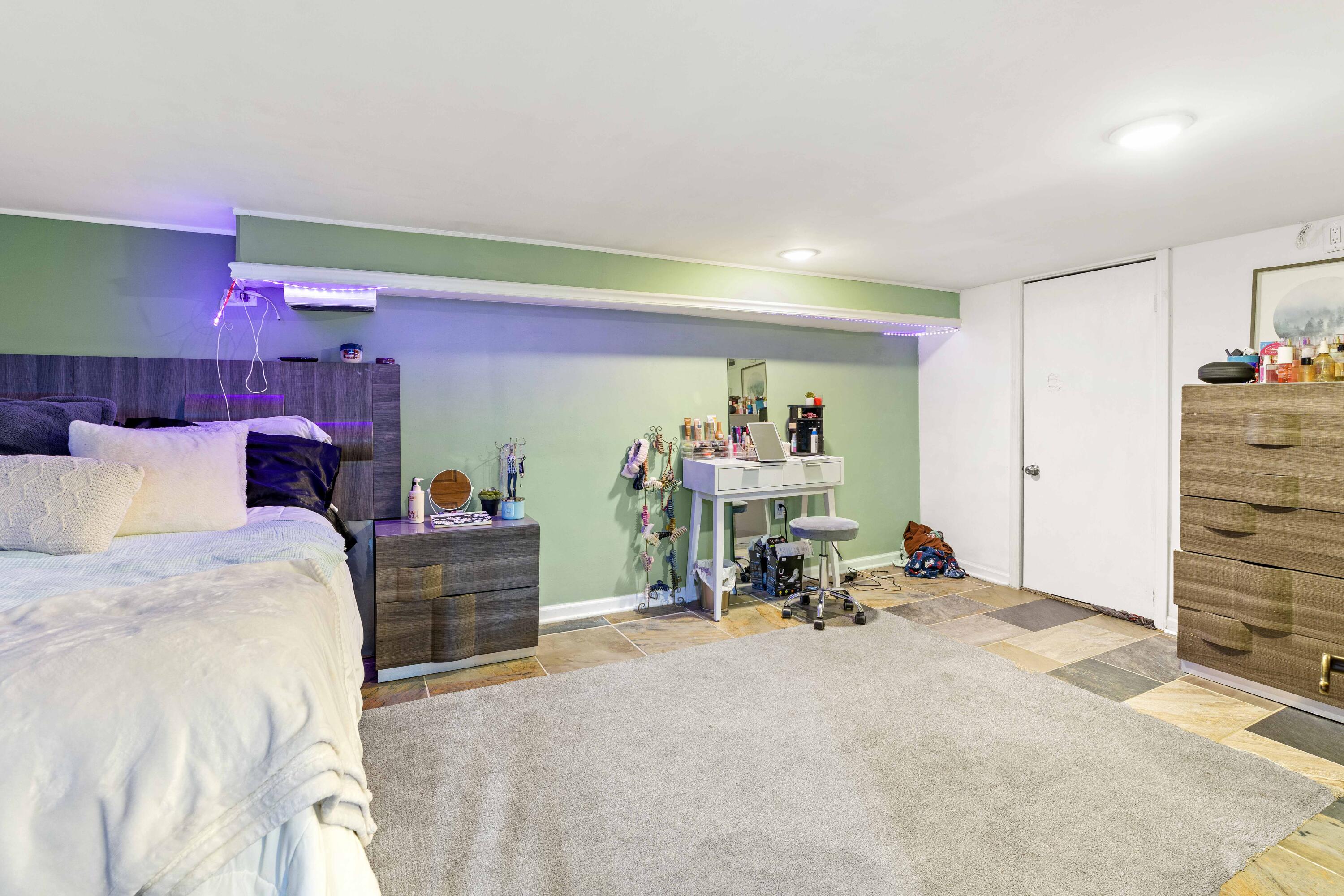 8039 W 127th Lane