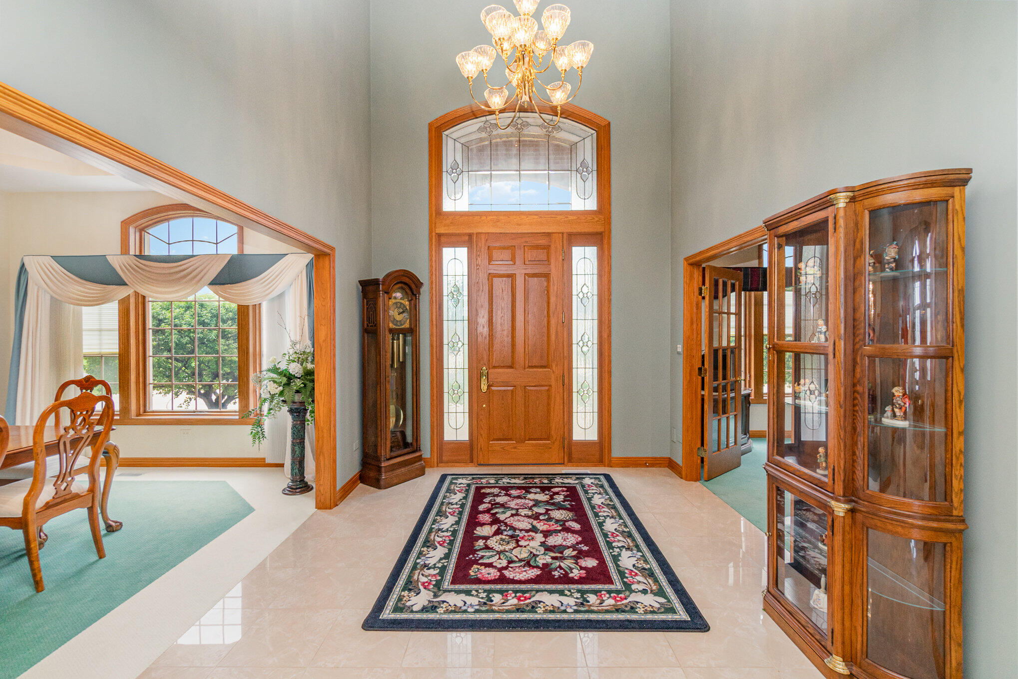 1033 Perthshire Lane