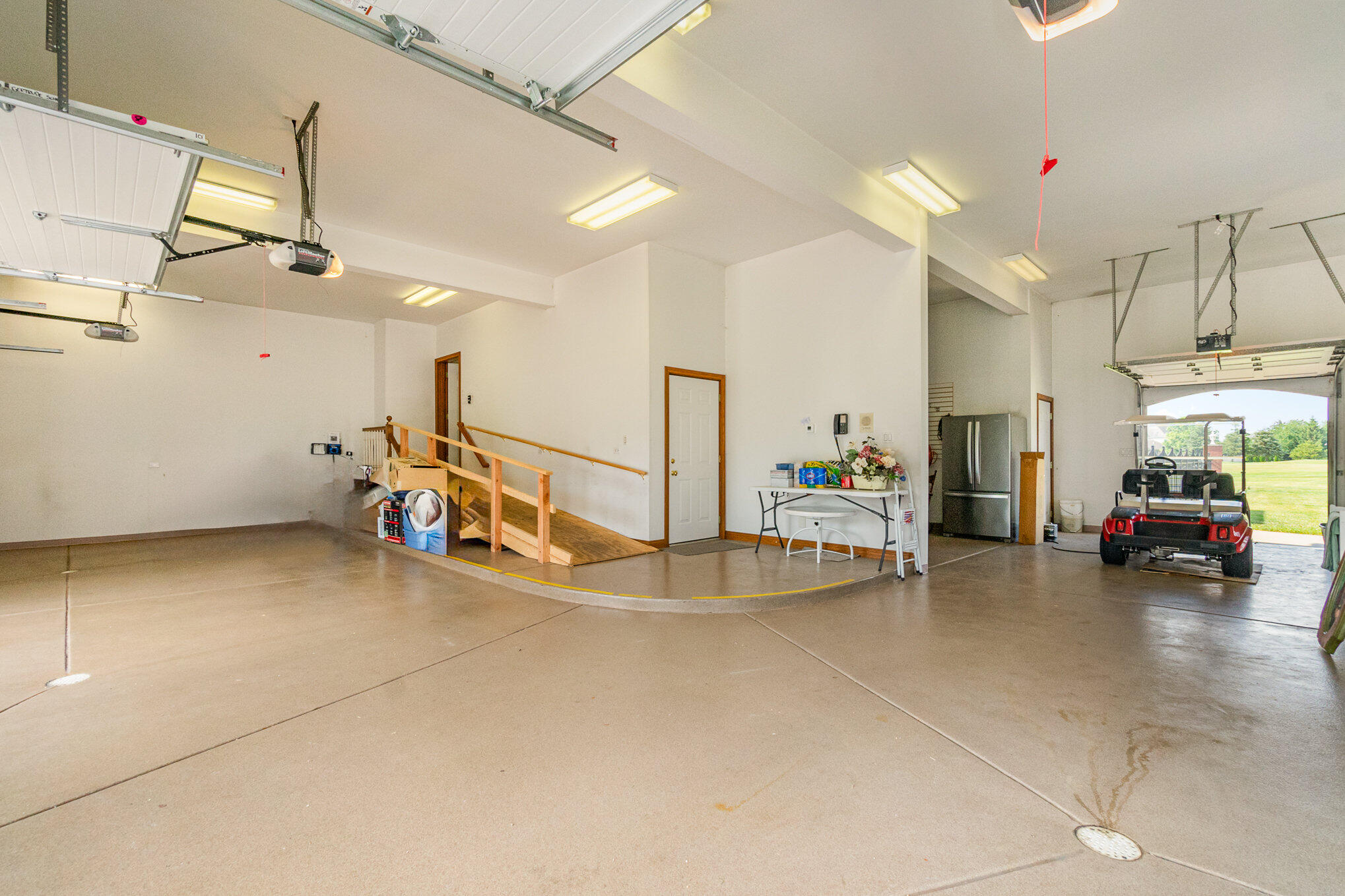 1033 Perthshire Lane