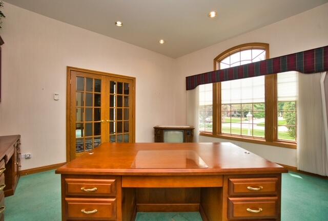 1033 Perthshire Lane