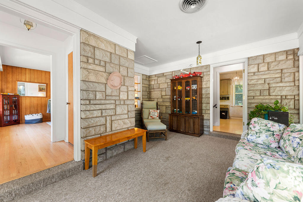 25 Diana Road
