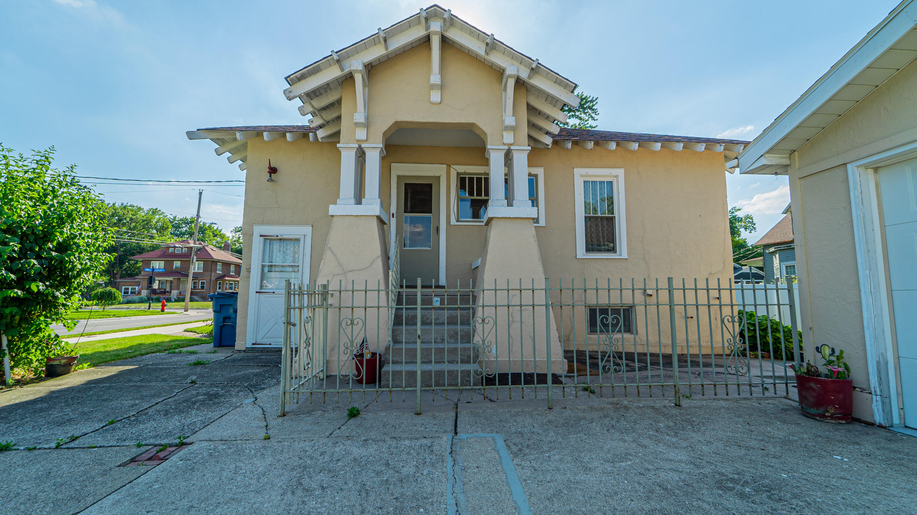 100 N Jackson Street