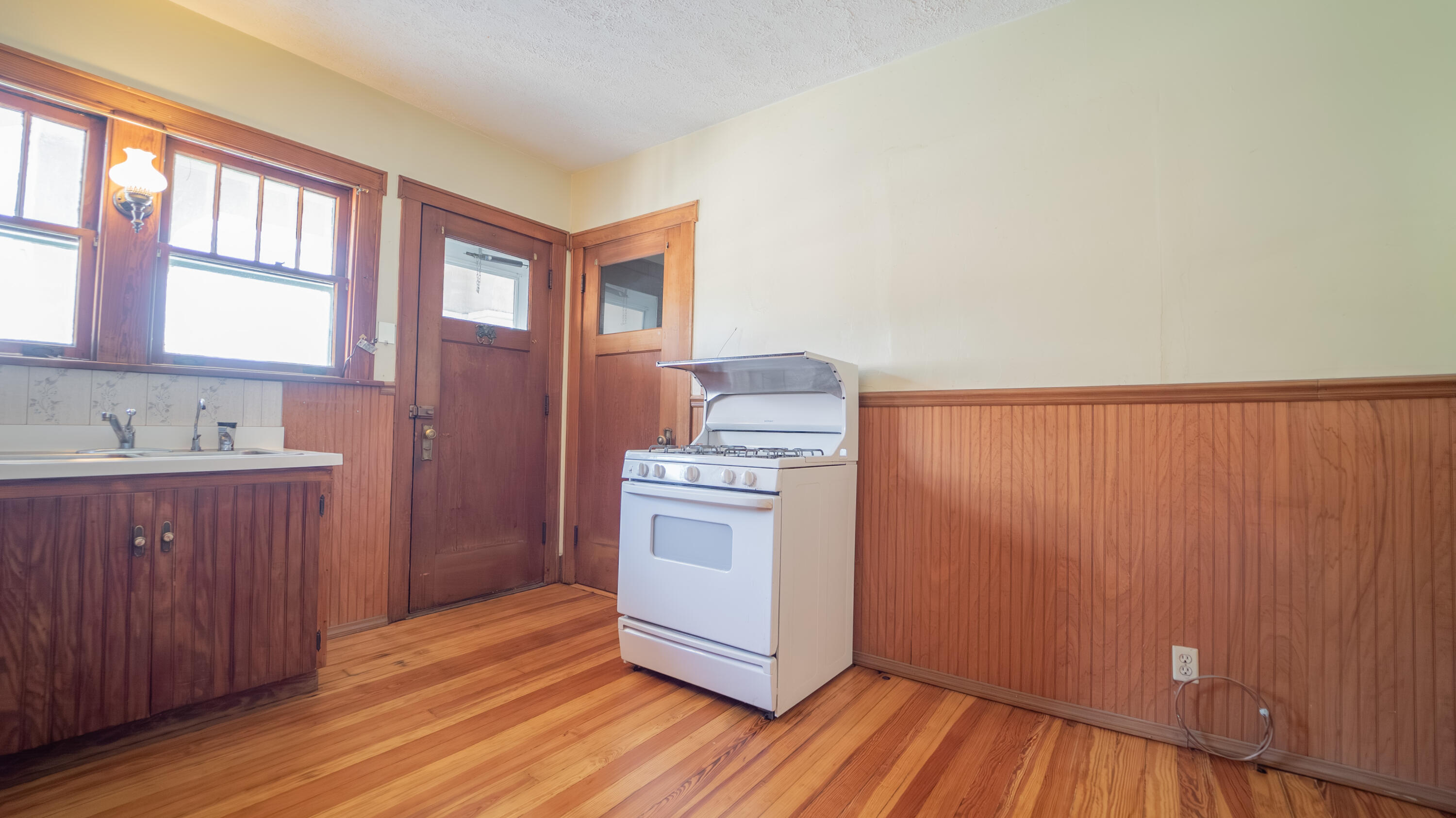 100 N Jackson Street