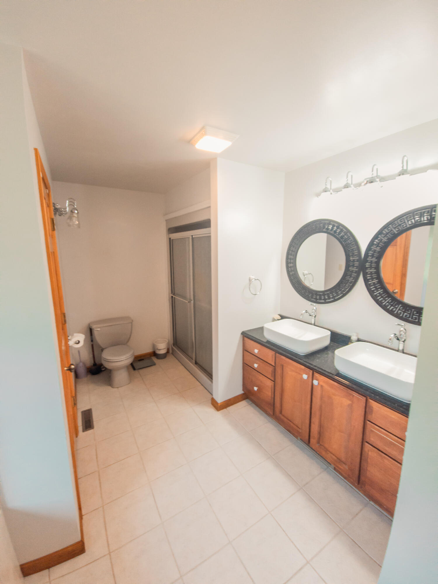 906 Saddlebrook Court