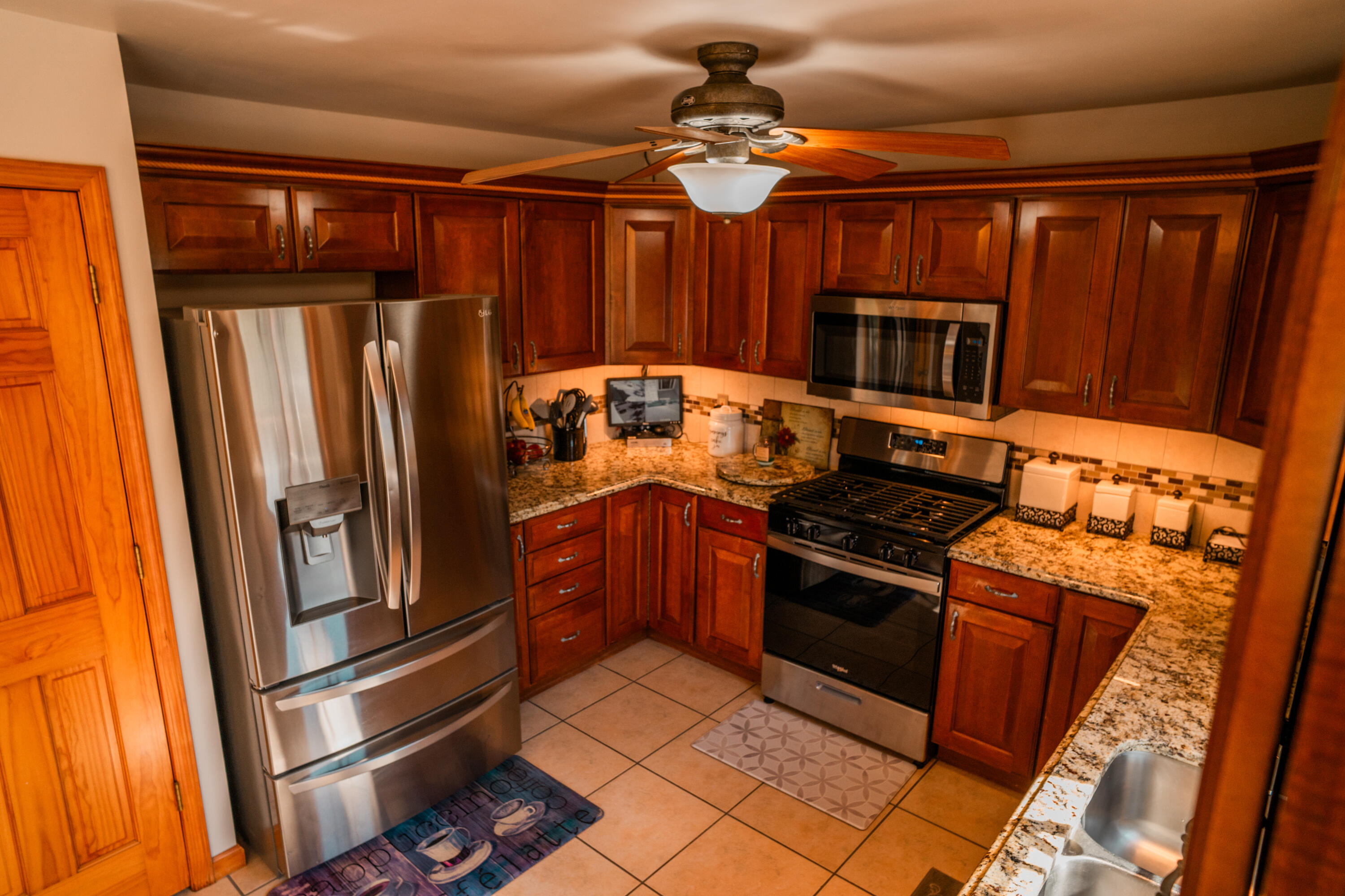 906 Saddlebrook Court