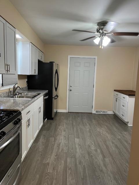 3328 W 79th Place