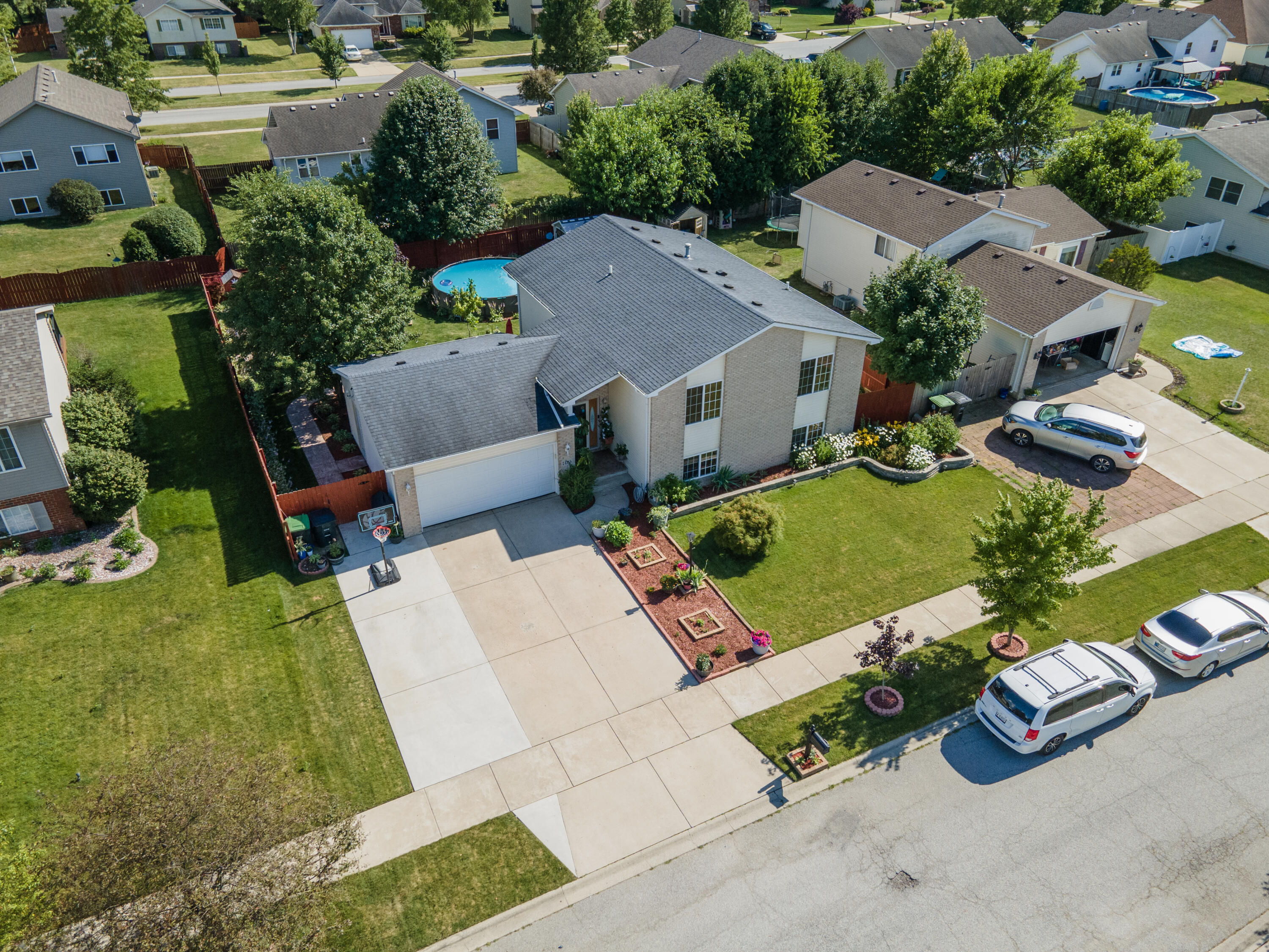 7495 Kestrel Street