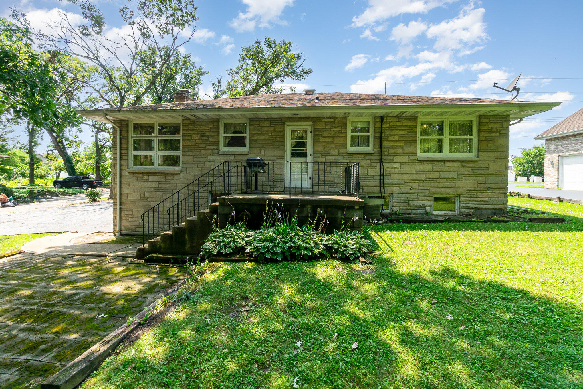 2829 Hart Street