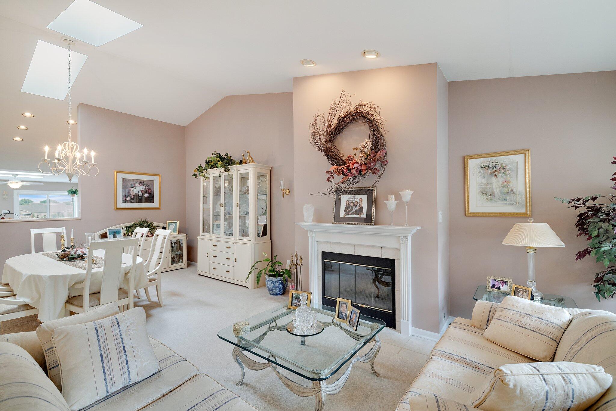 5736 Gull Dr