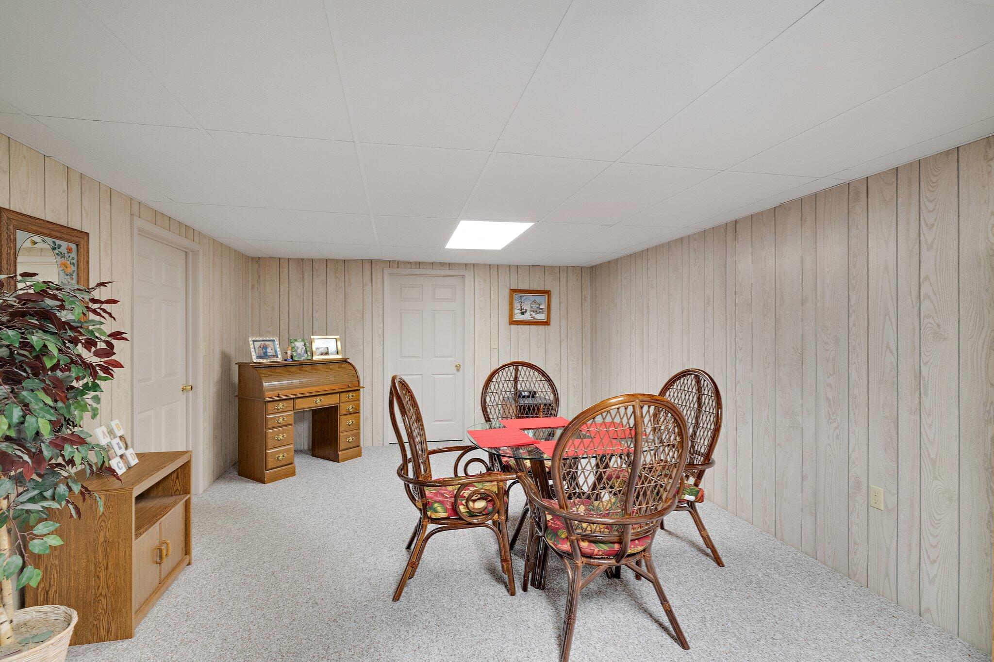 5736 Gull Dr