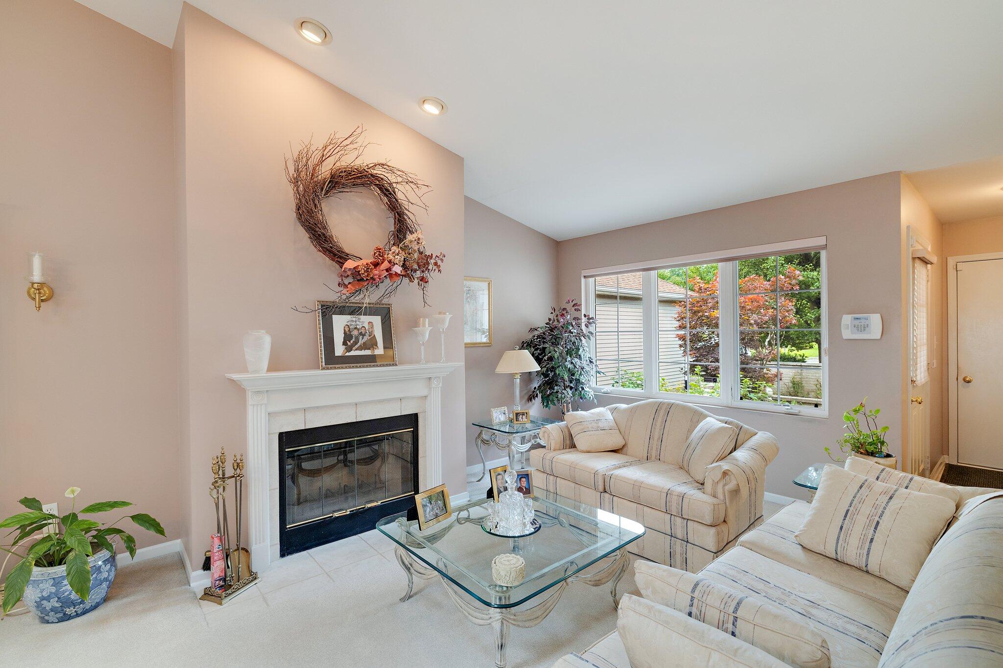 5736 Gull Dr
