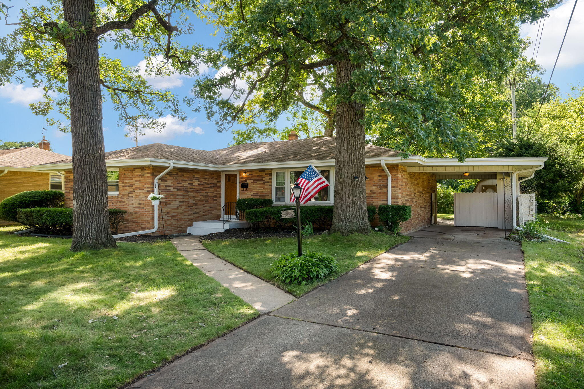 286 Crestwood Drive