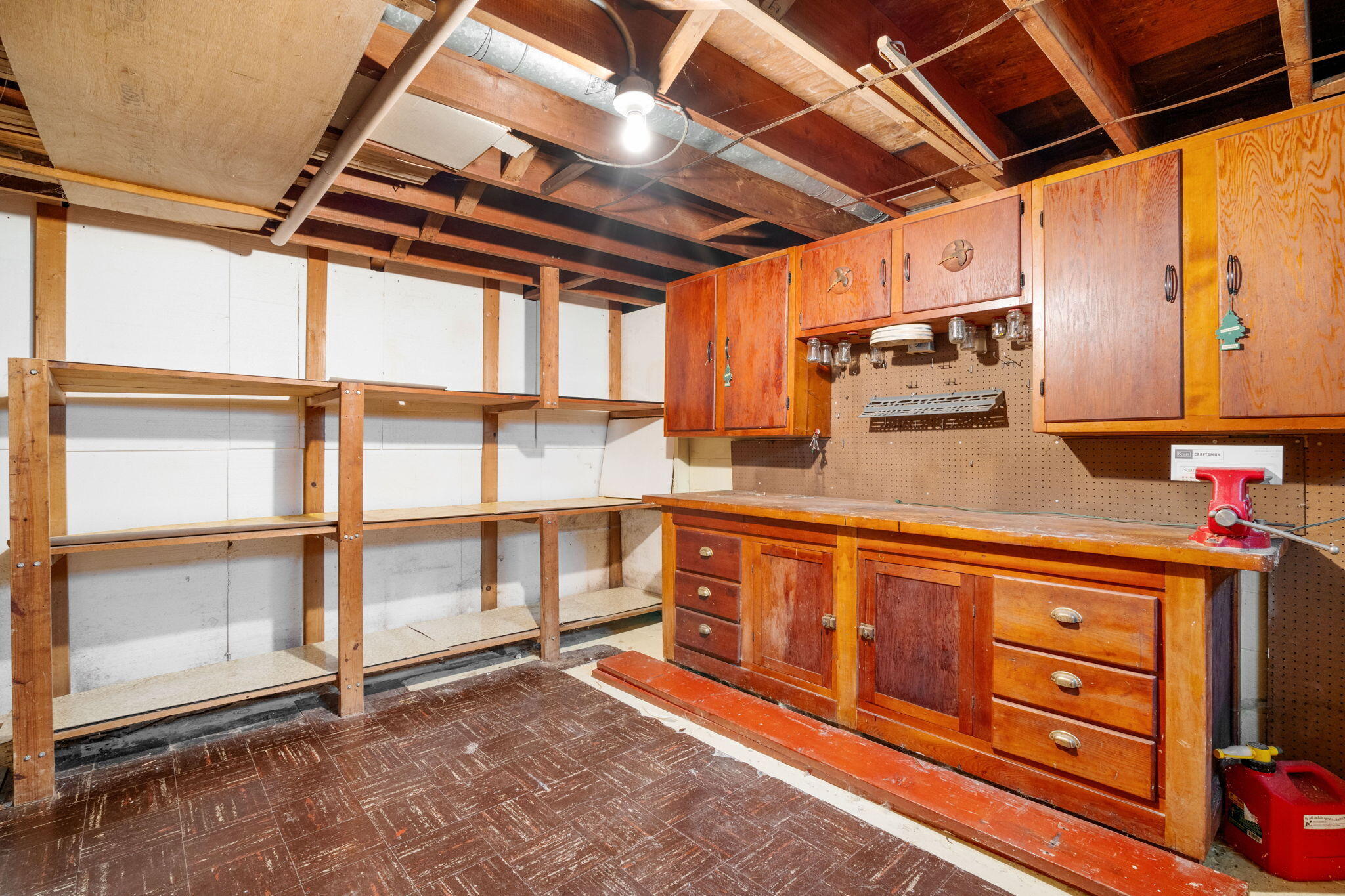 286 Crestwood Drive