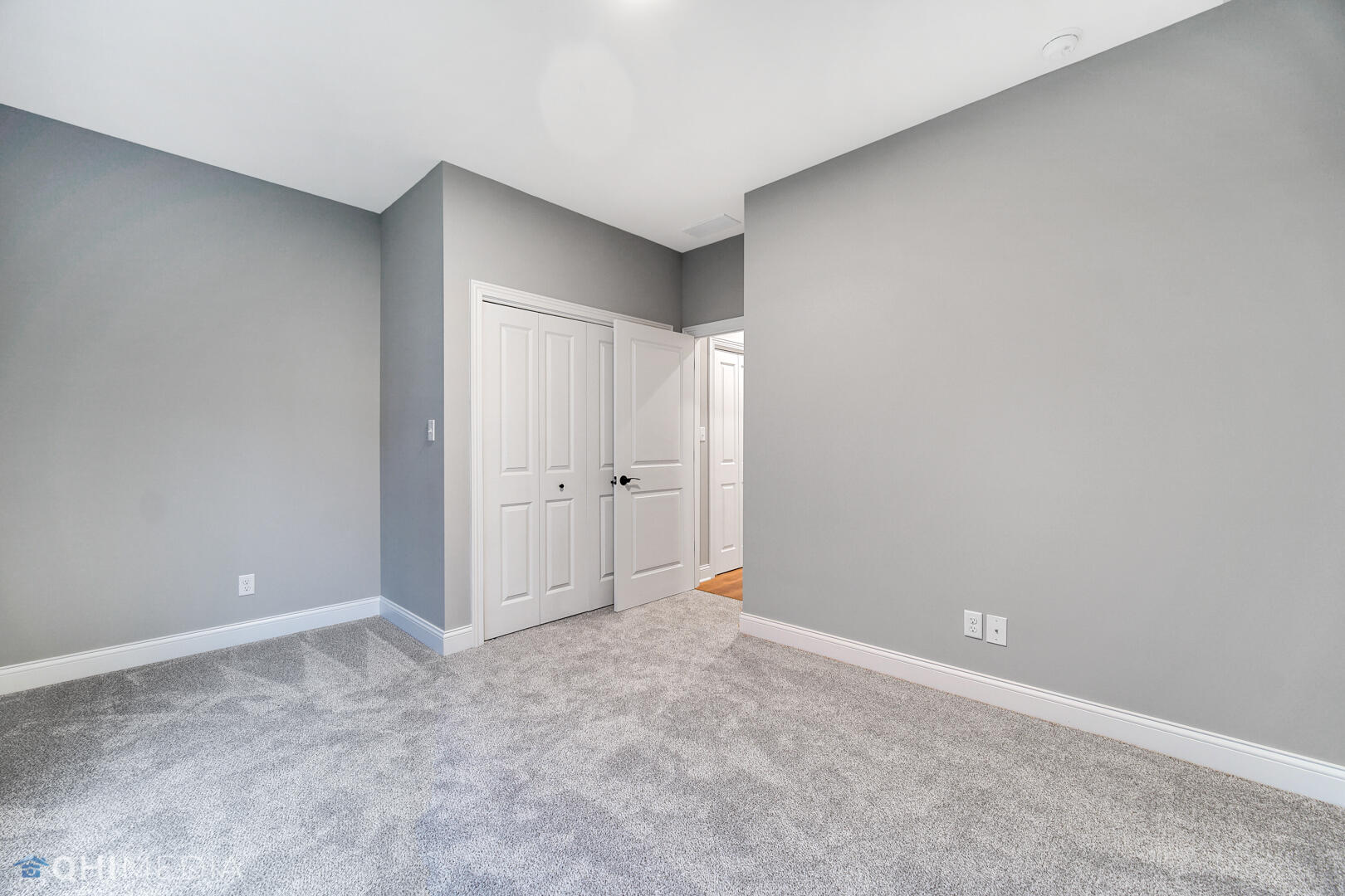 314 Holst Lane