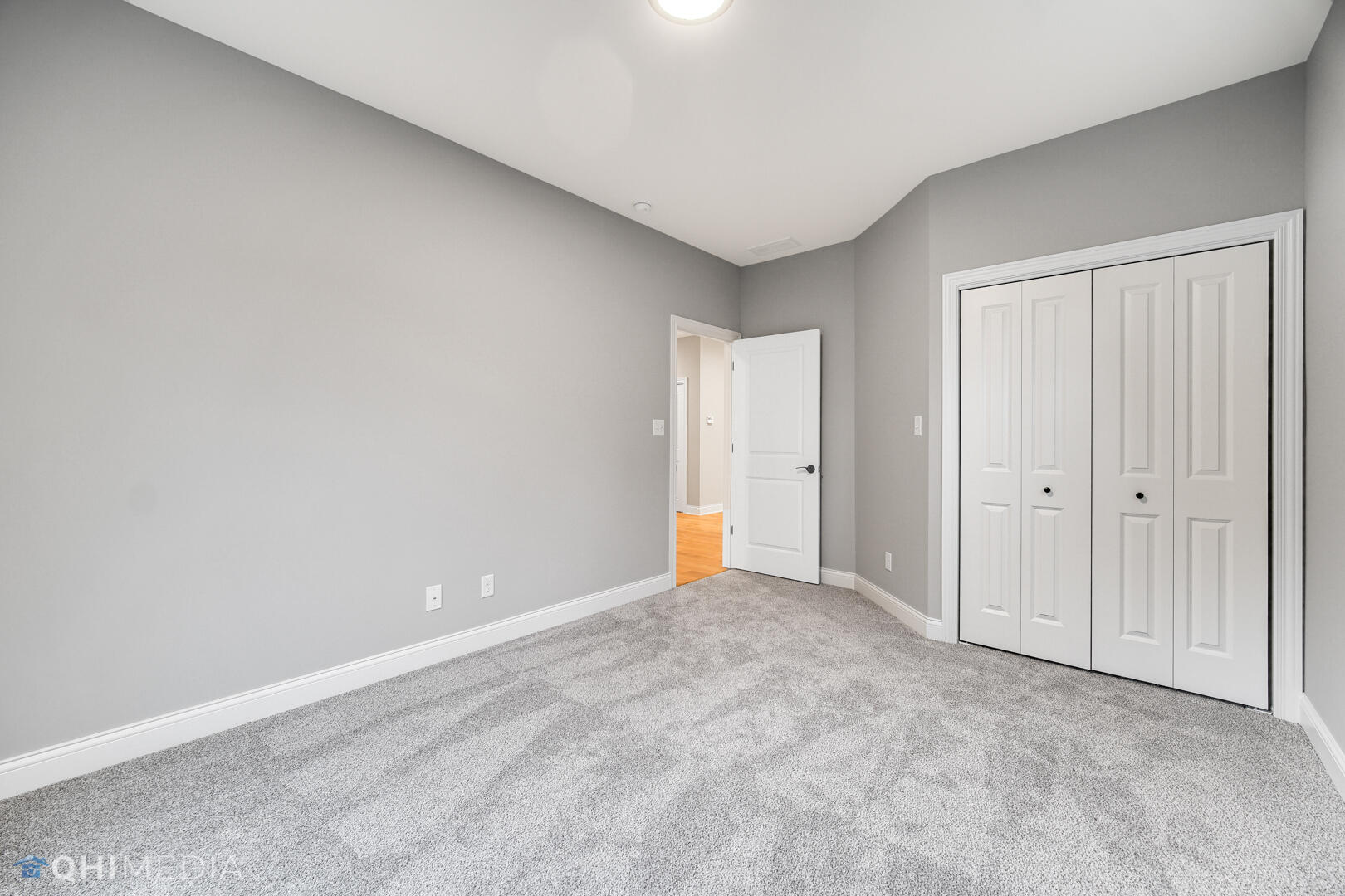 314 Holst Lane