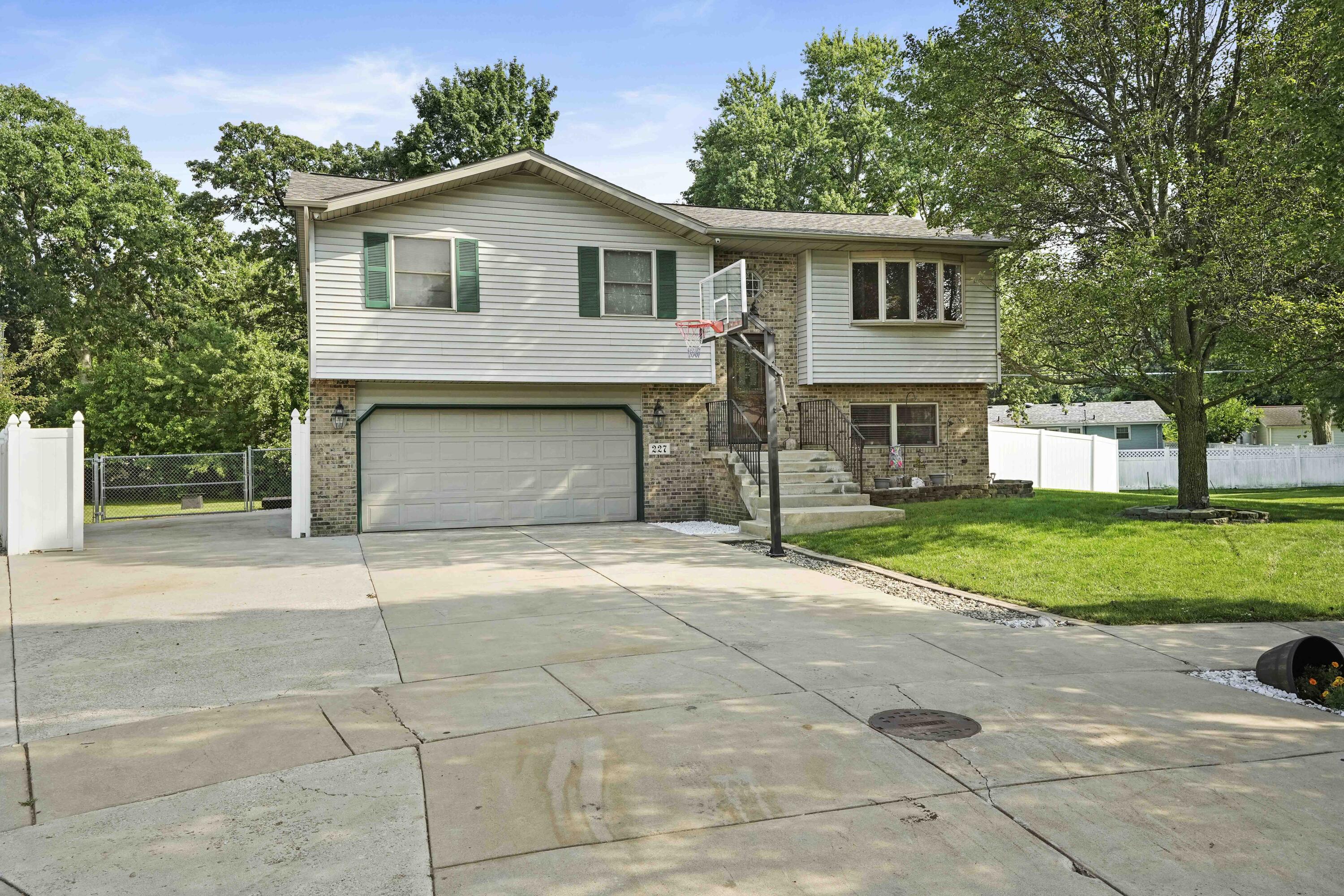 227 Hemlock Court