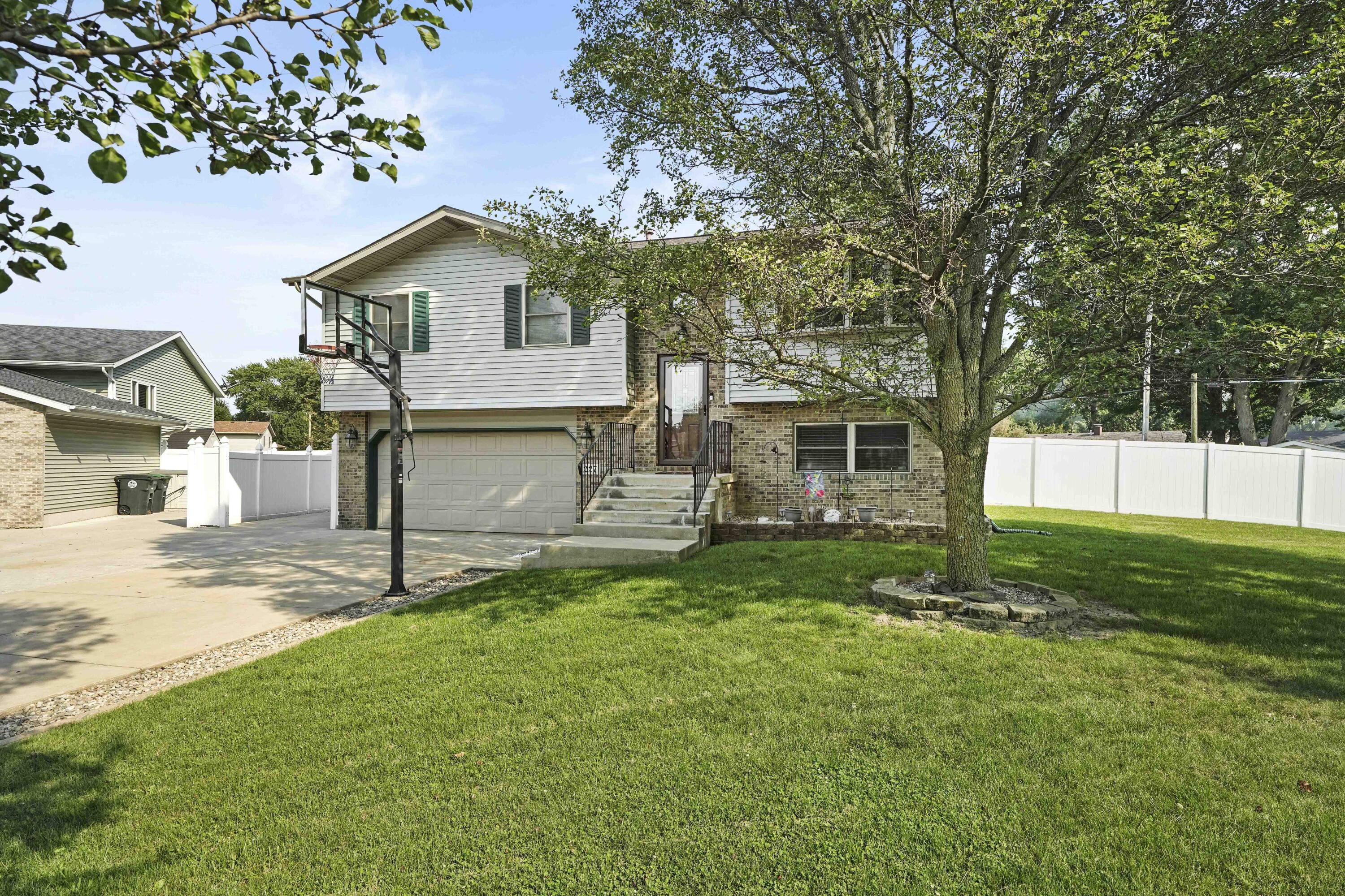 227 Hemlock Court