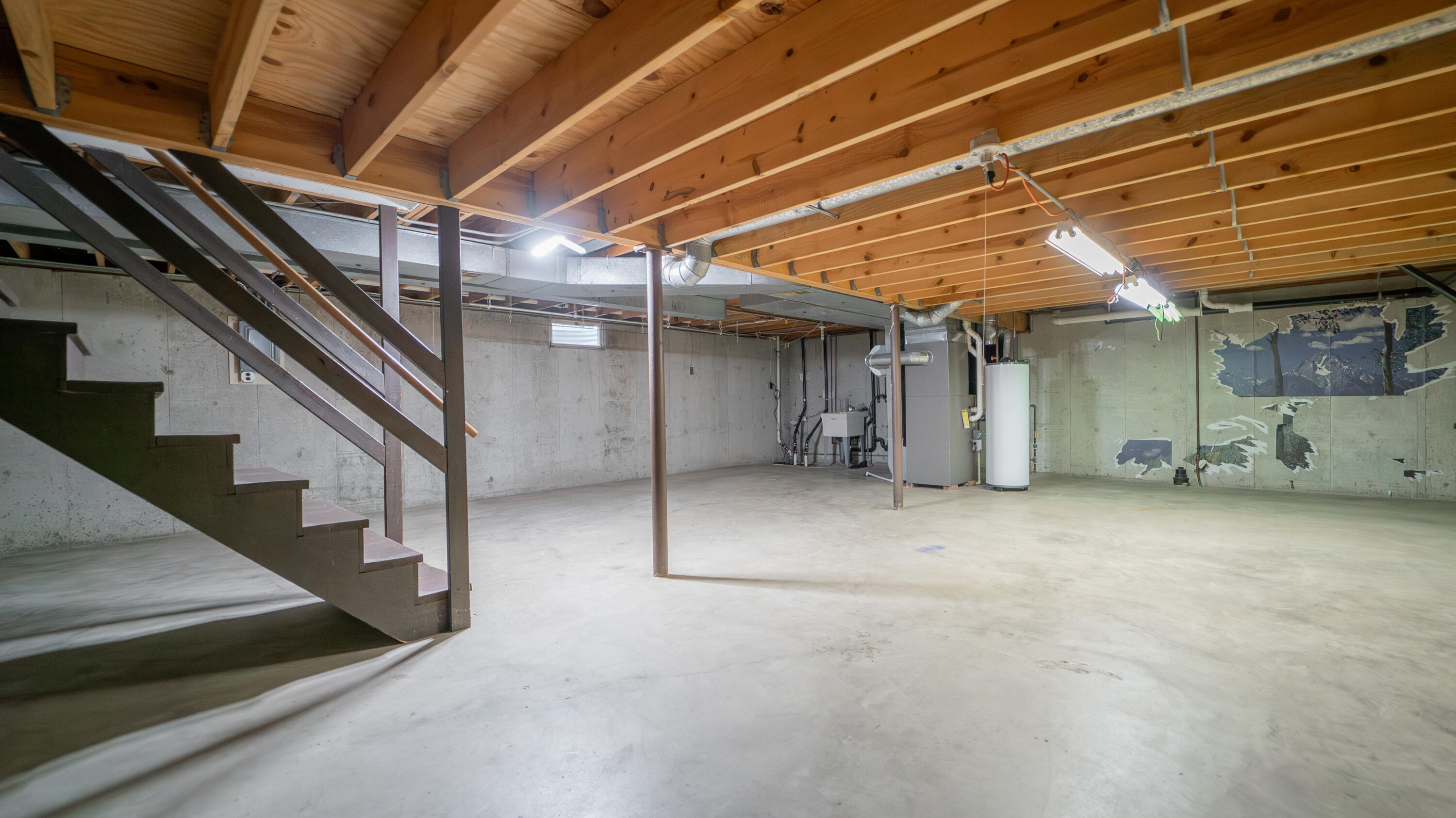 655 Saratoga Street