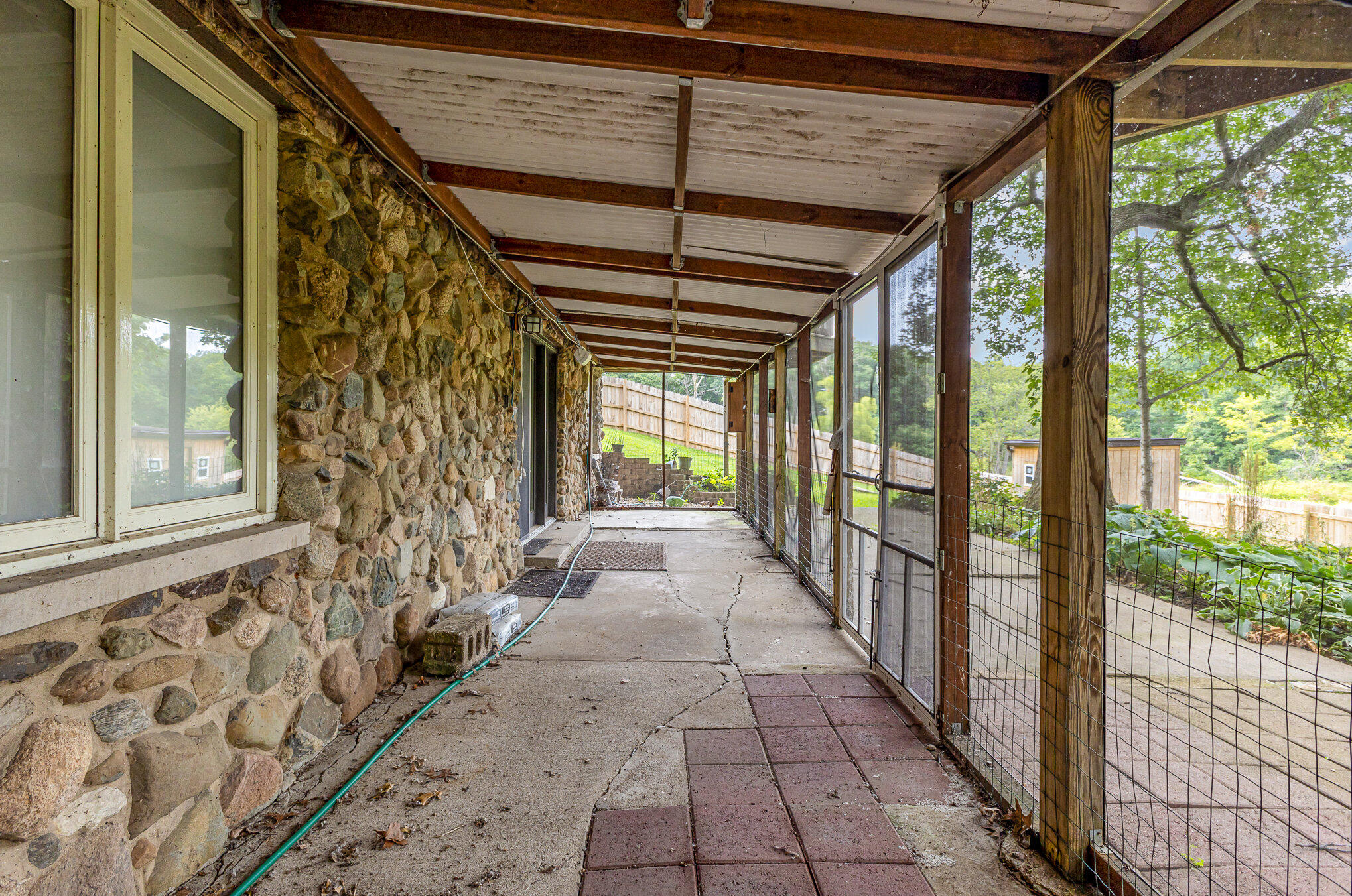 3995 E 34th Court