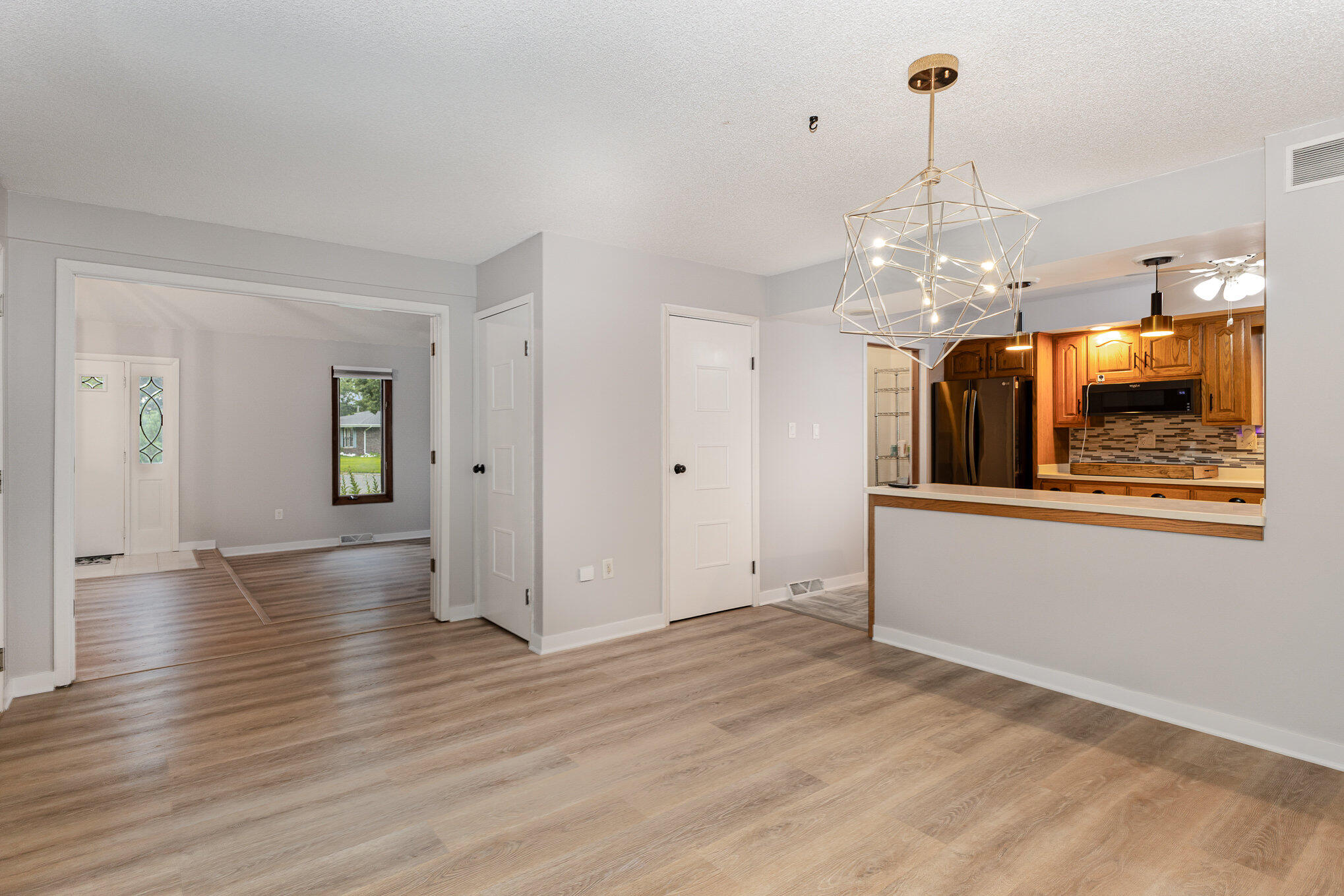 3995 E 34th Court