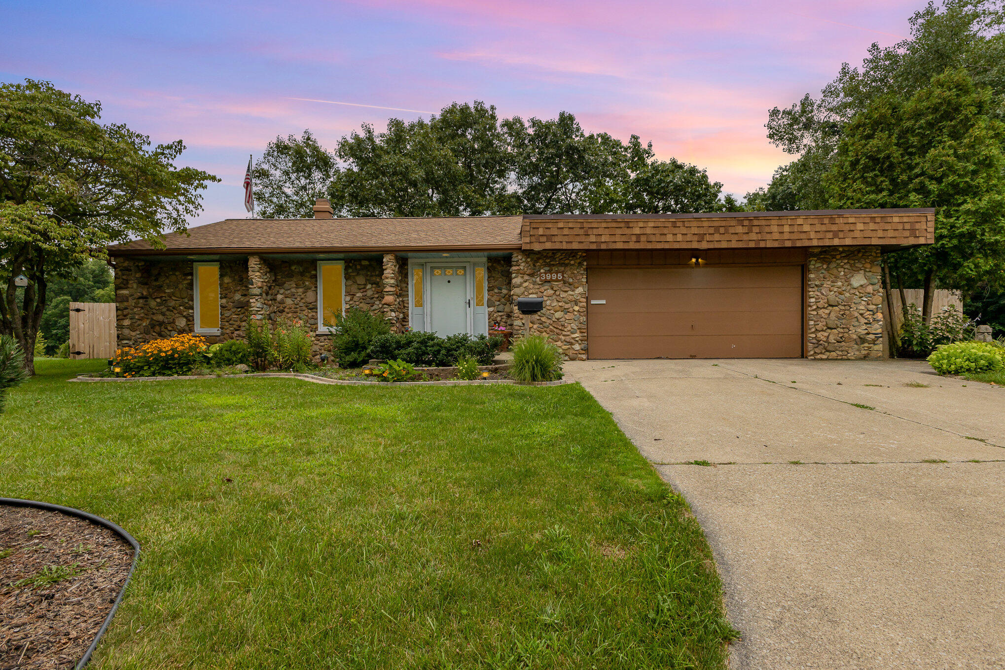 3995 E 34th Court