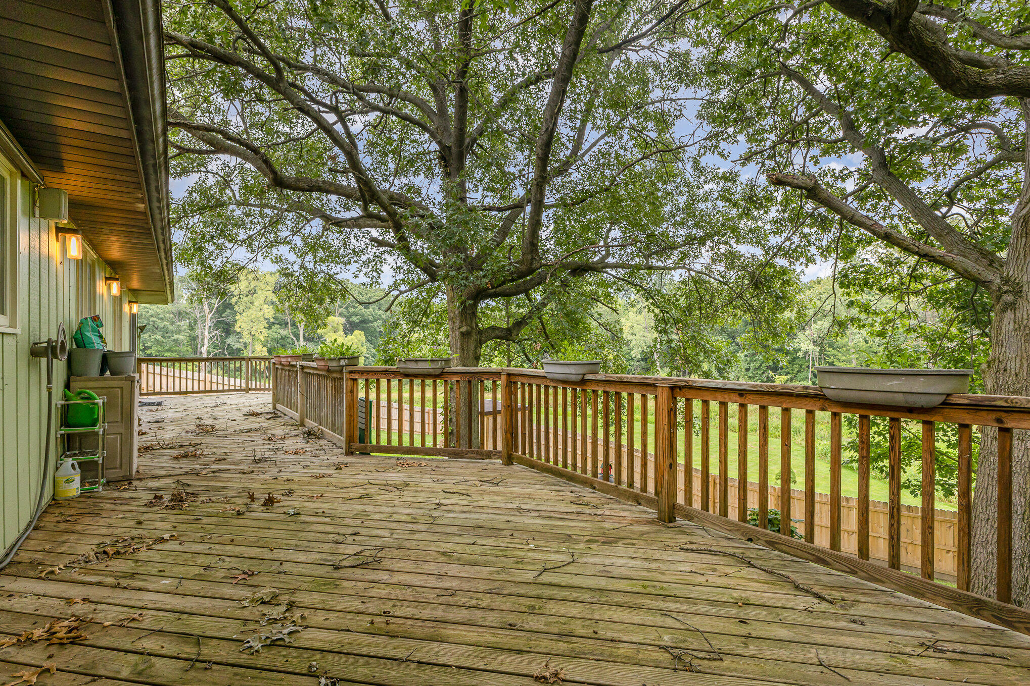 3995 E 34th Court