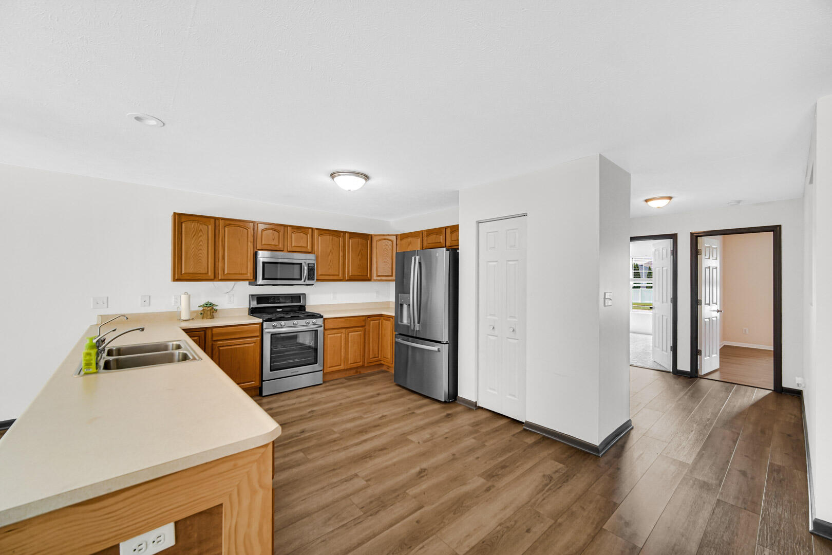 10723 Hillcrest Lane
