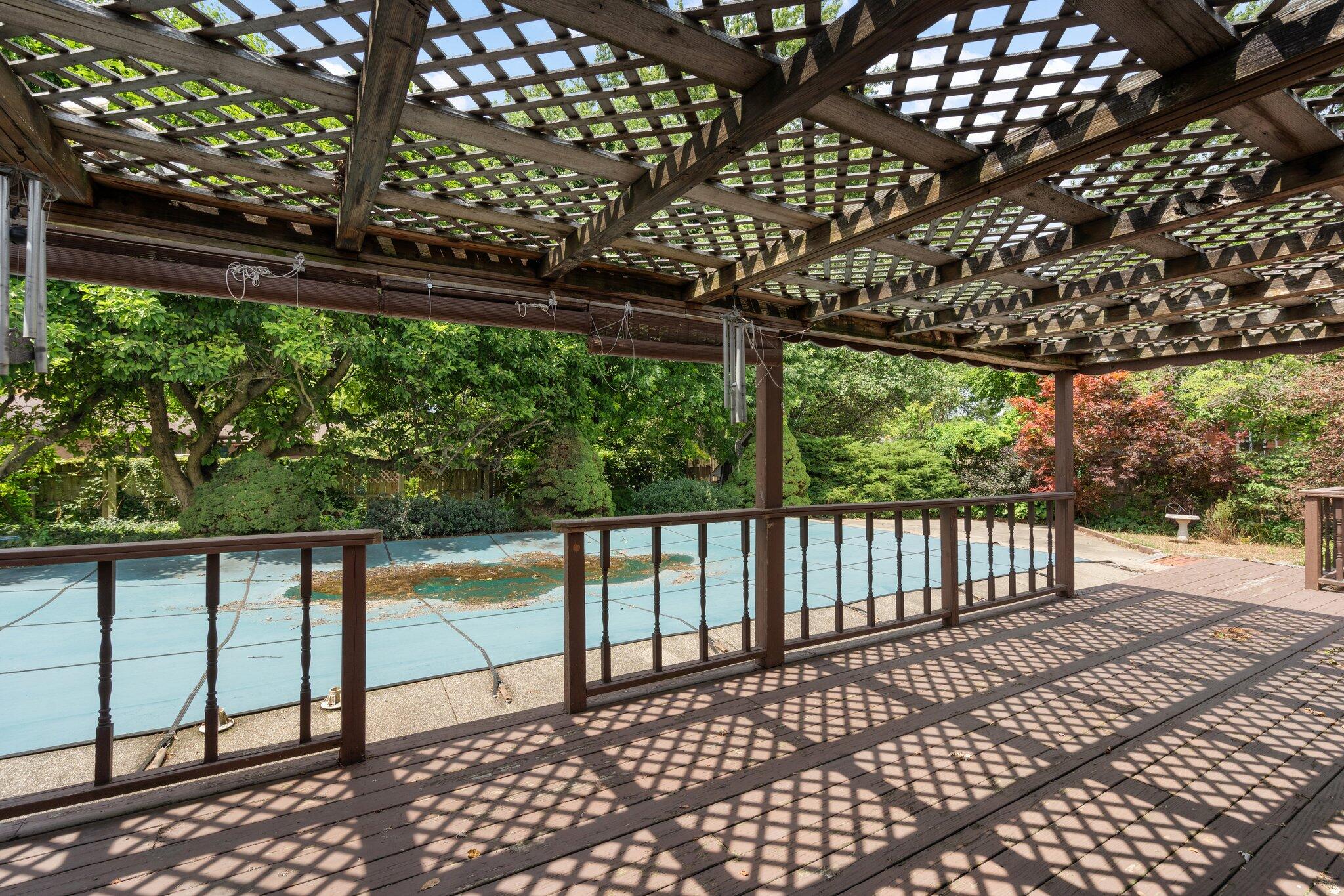 8142 Hawthorne Drive