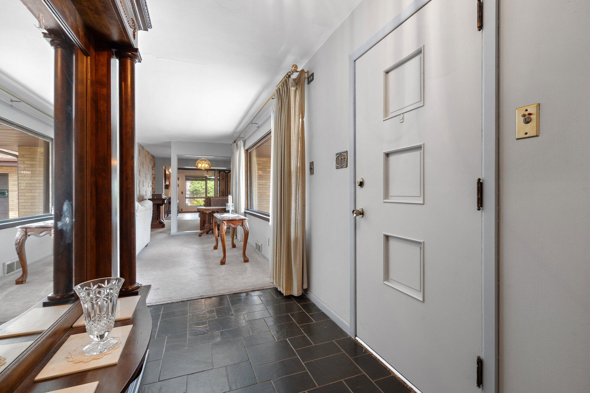 8142 Hawthorne Drive