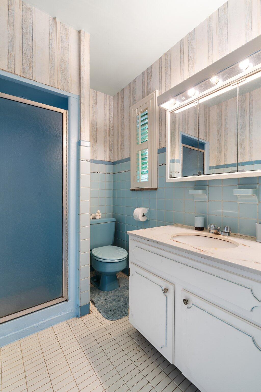 8142 Hawthorne Drive