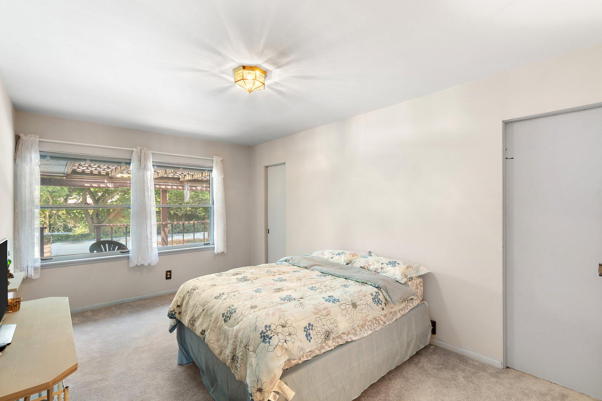 8142 Hawthorne Drive