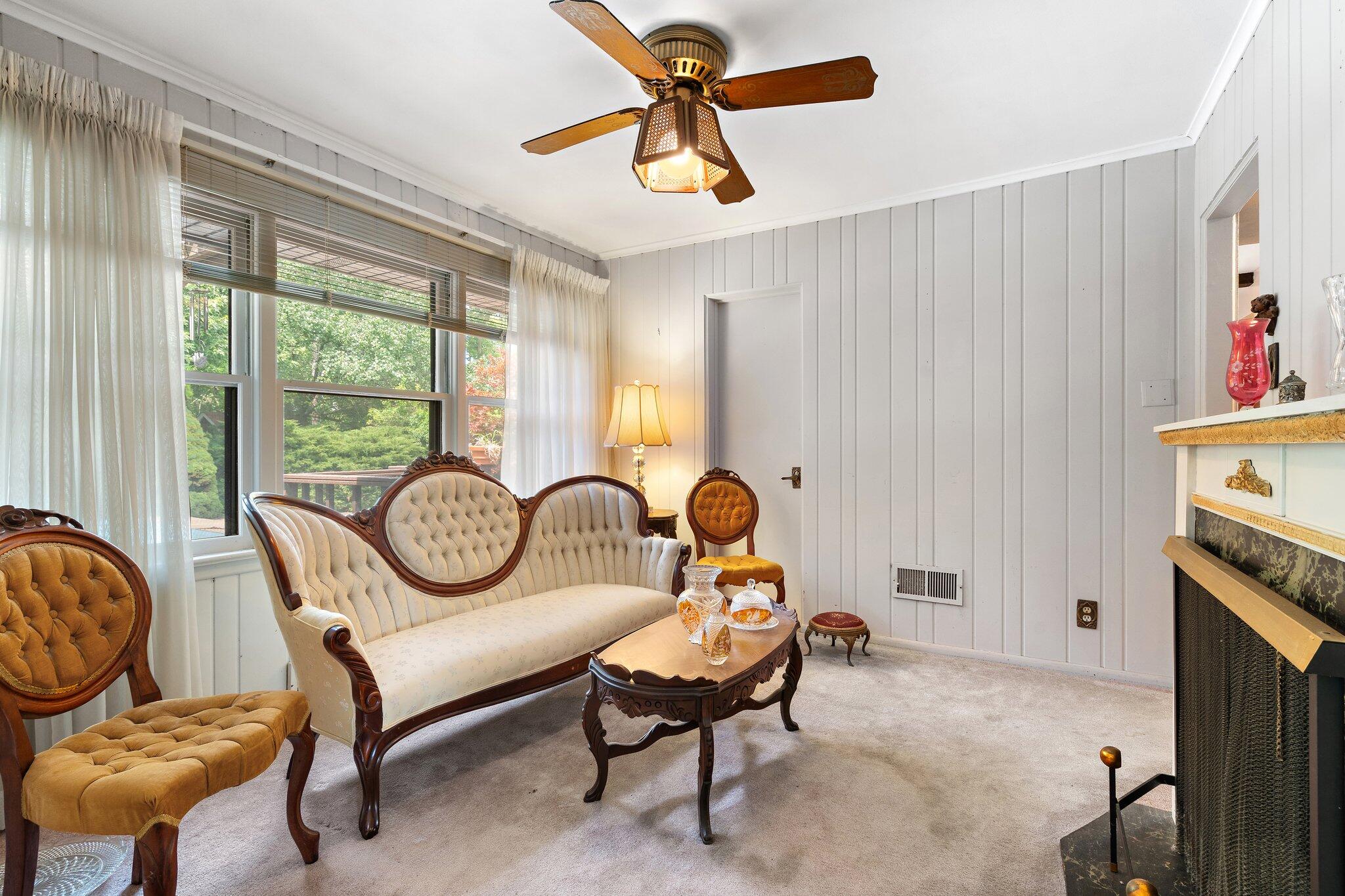 8142 Hawthorne Drive