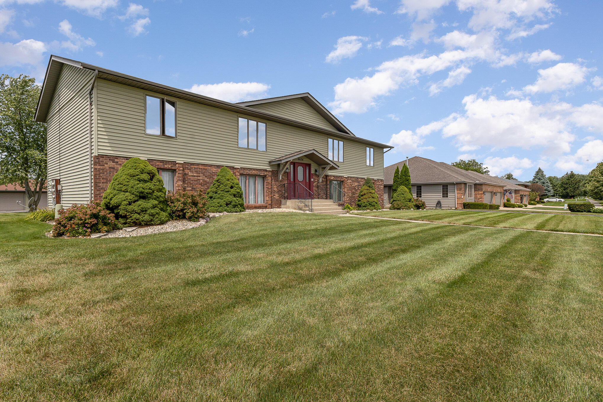9634 Keilman Street Unit: 1N
