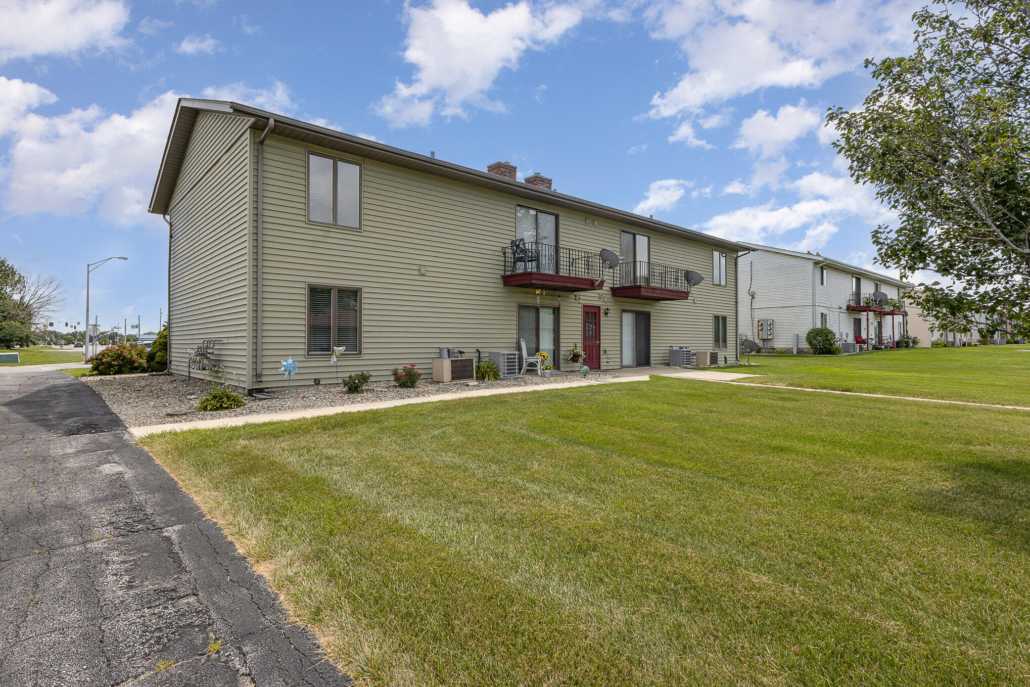 9634 Keilman Street Unit: 1N