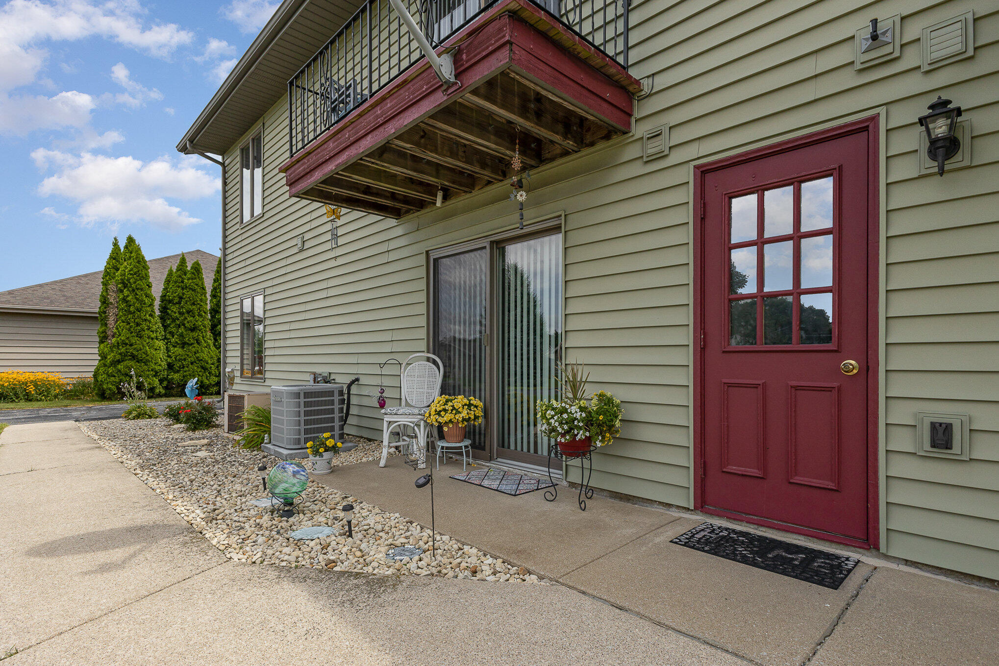 9634 Keilman Street Unit: 1N