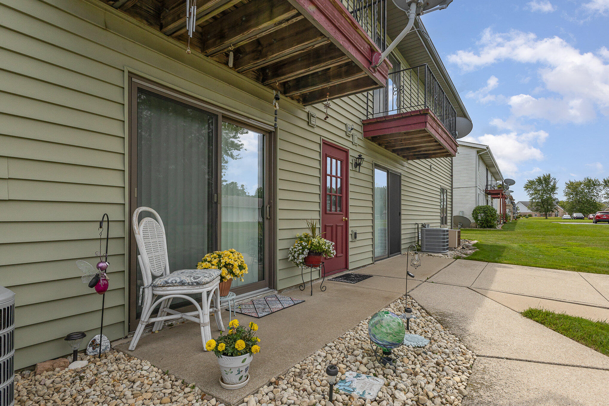 9634 Keilman Street Unit: 1N