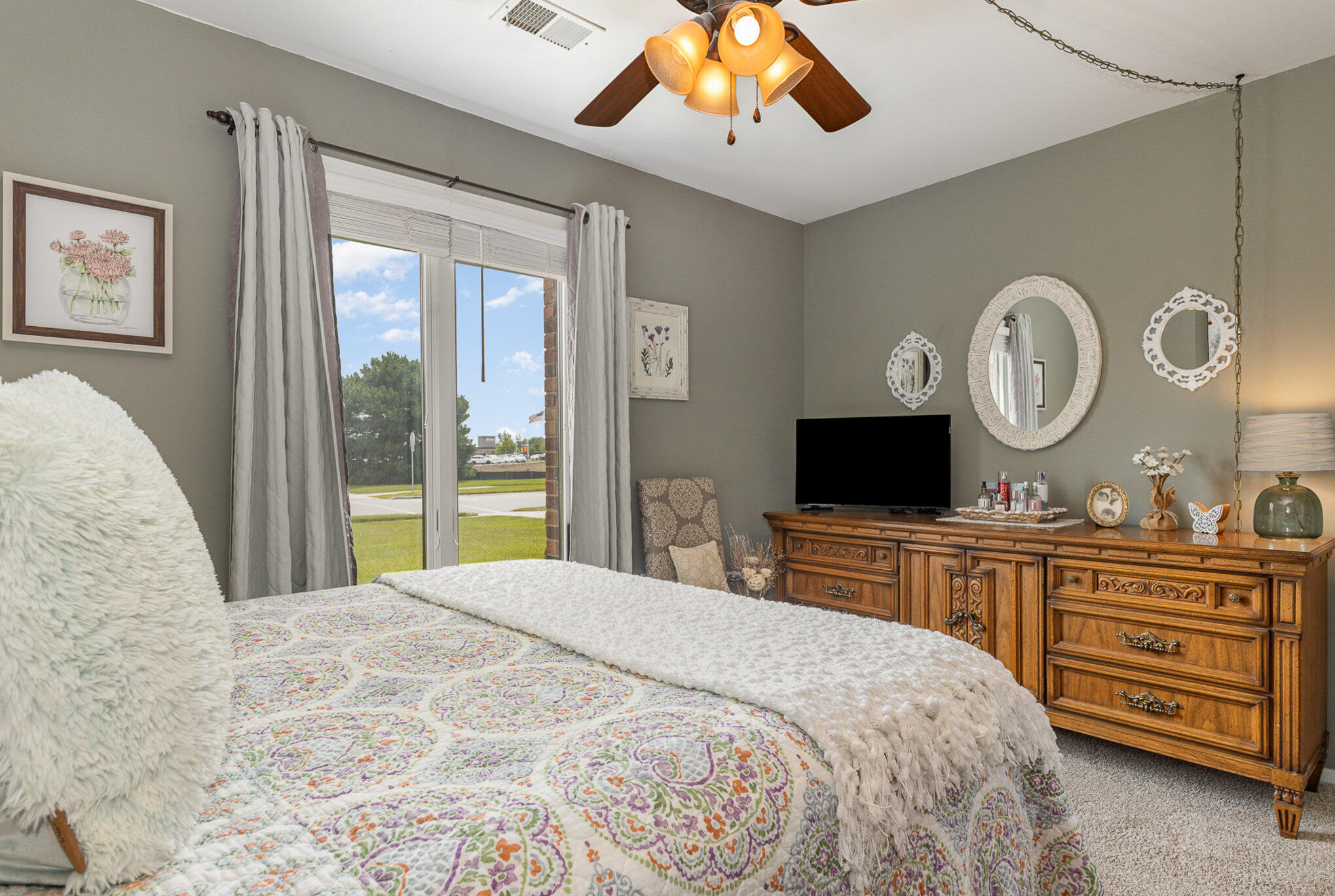9634 Keilman Street Unit: 1N
