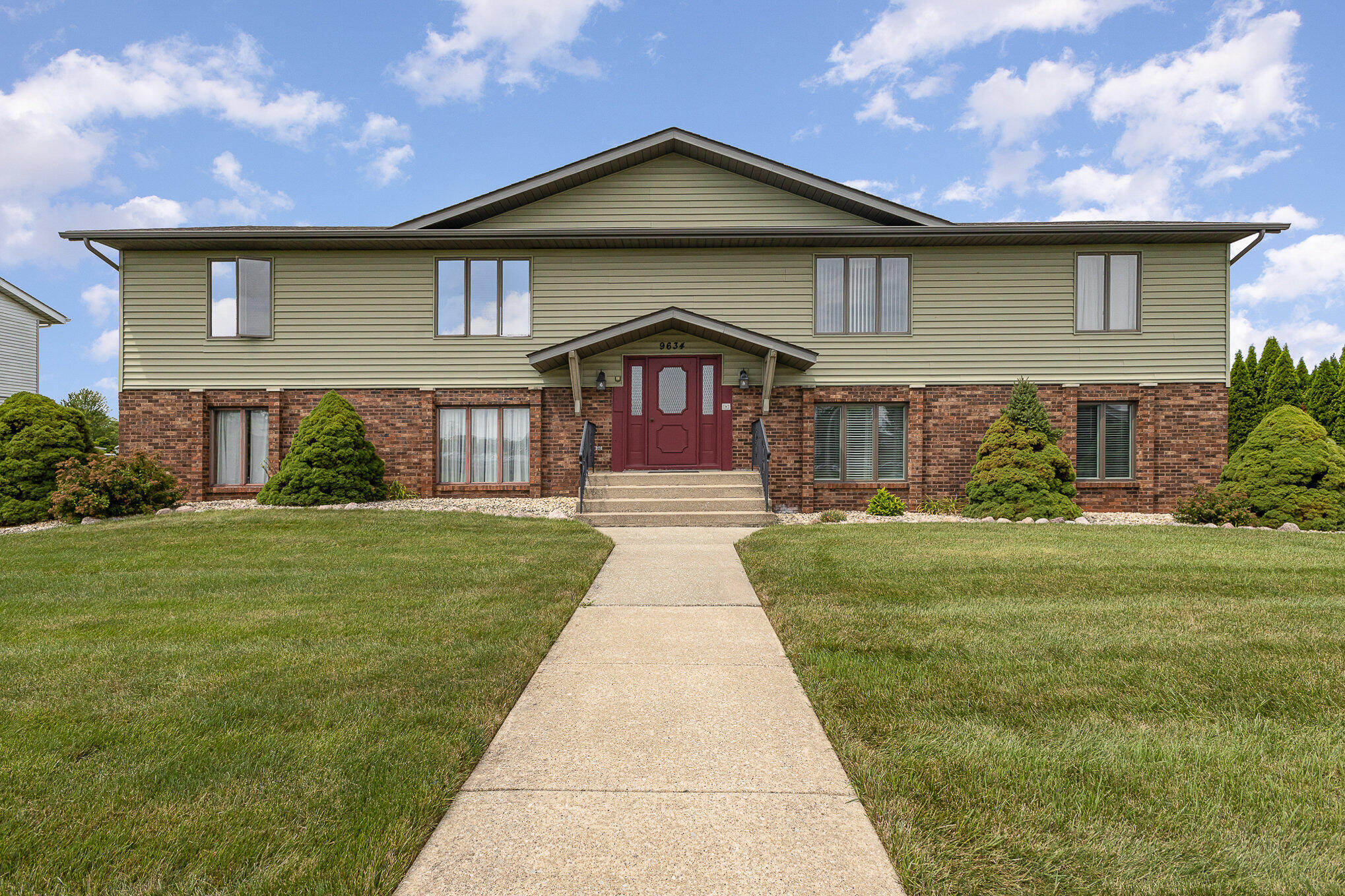 9634 Keilman Street Unit: 1N