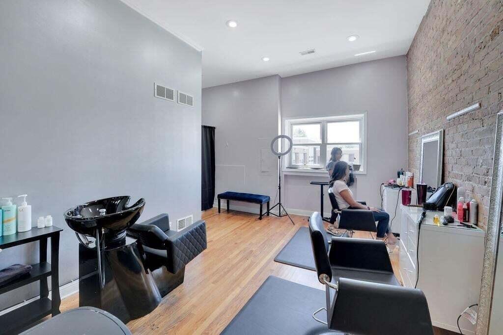 1600 119th Street