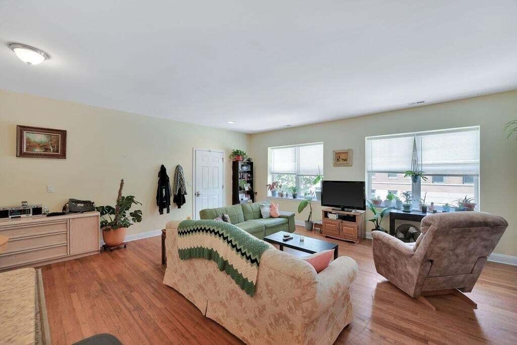 1600 119th Street