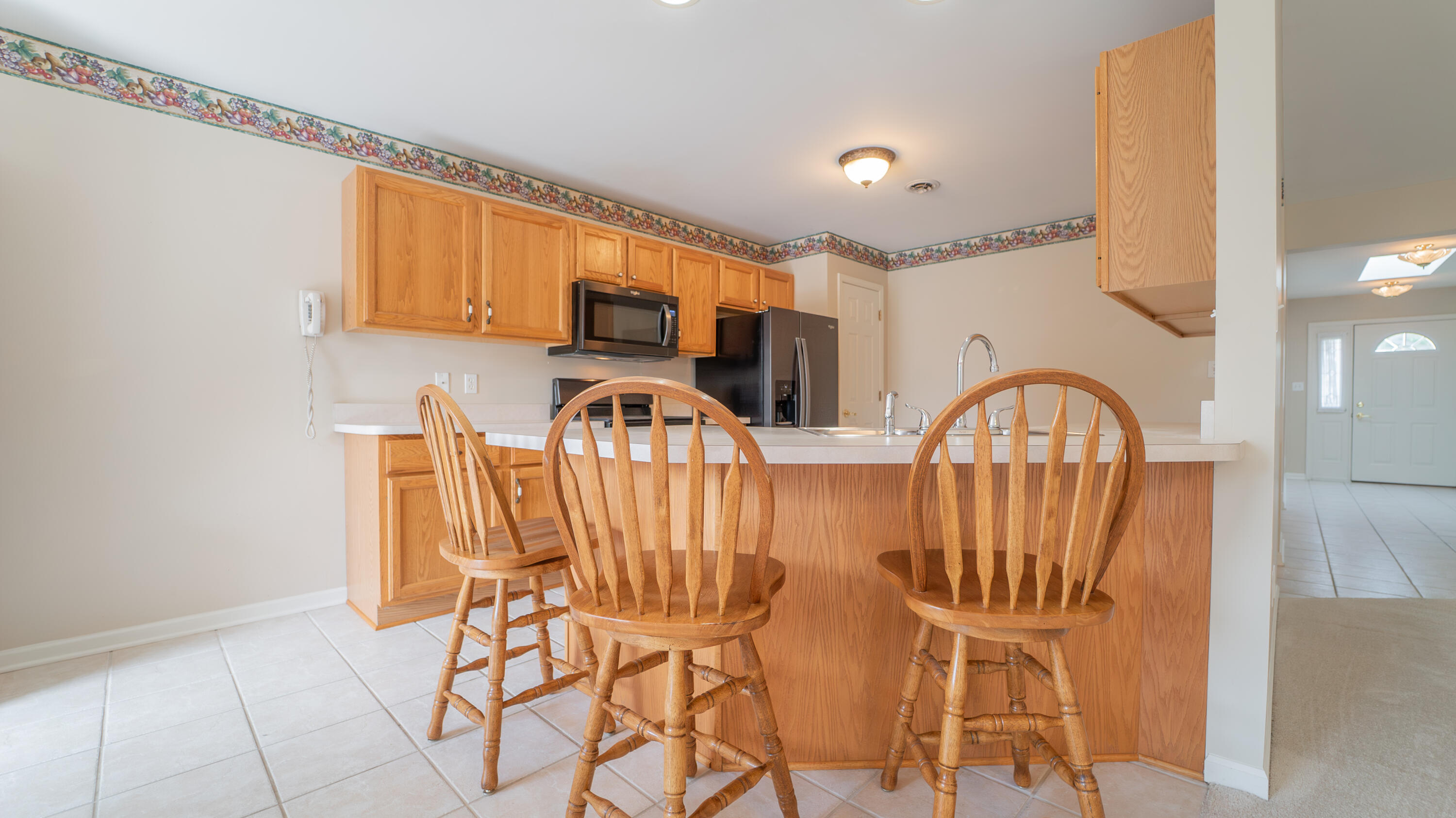 950 Easy Street Unit: B