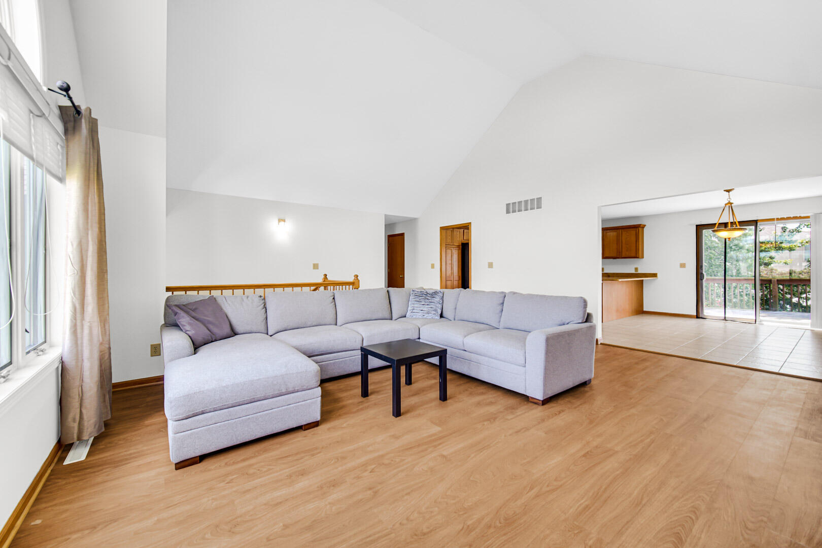 5801 Wildrose Lane